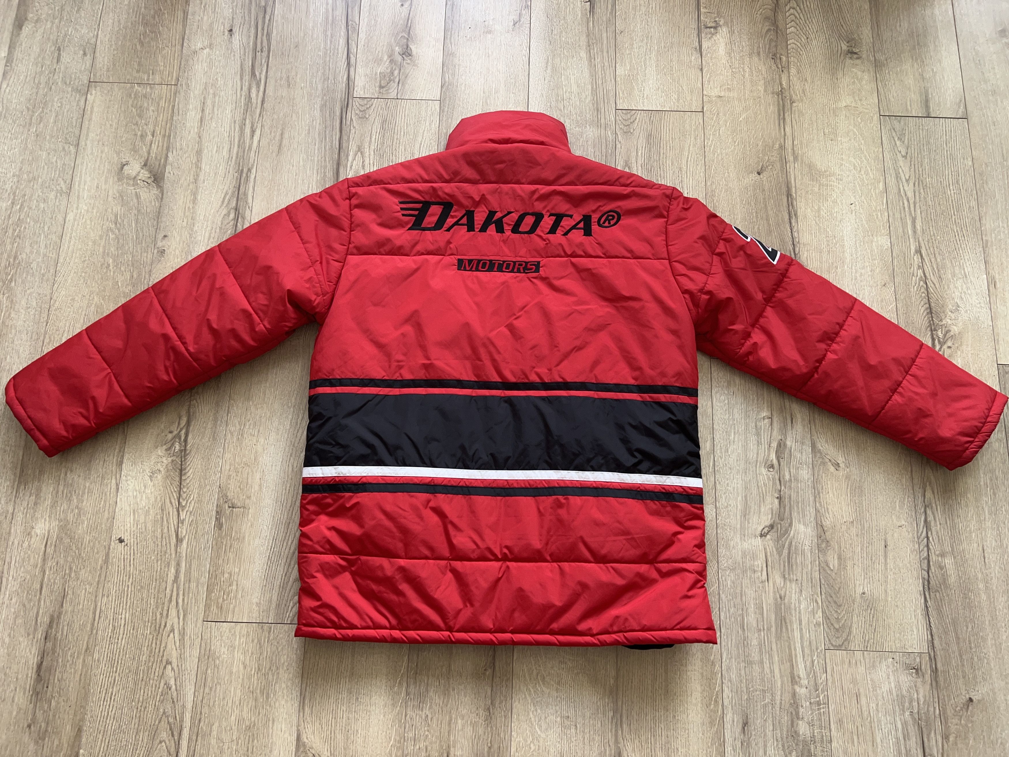 NASCAR × Vintage DAKOTA MOTORS Racing Puffer Jacket Insulated Red Daytona 500 Size US XL / EU 56 / 4 - 11 Thumbnail