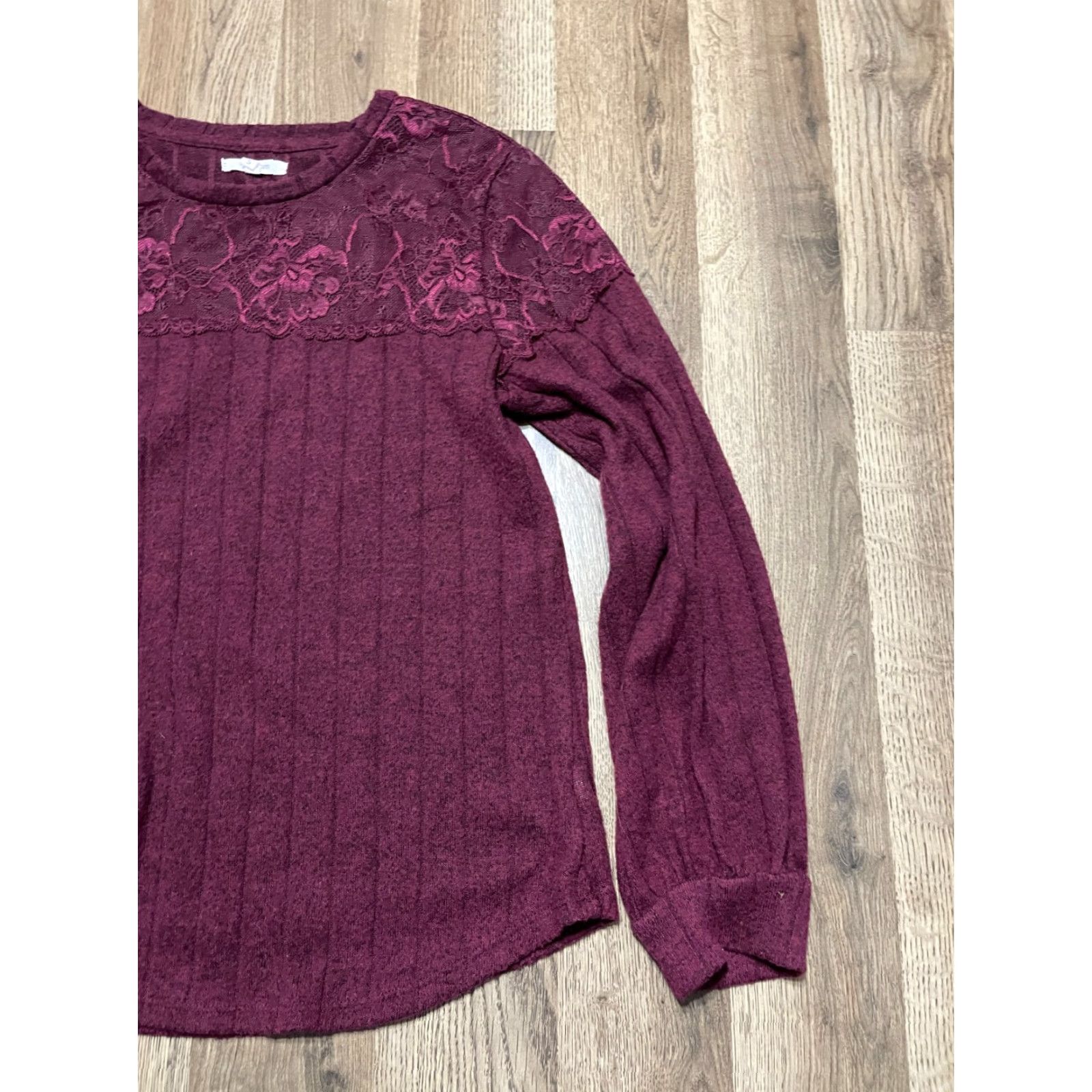Vintage Maurices Shirt, Women’s Size Small, Burgundy, Long Sleeve, Lace on Top, T-Shirt, Regular Fit, Red, Solid, Casual, Fall, Spring, Summer, Womens Size S / US 4 / IT 40 - 4 Thumbnail