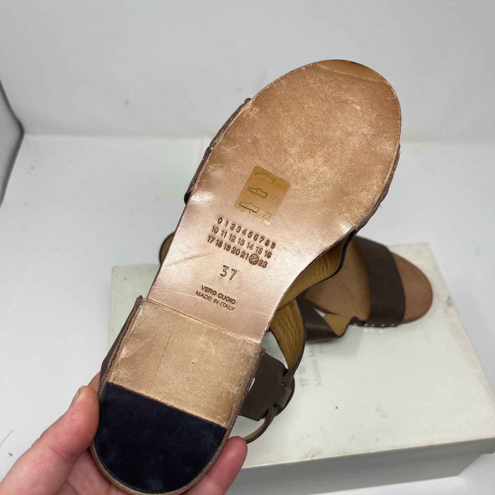 Maison Margiela MAISON MARTIN MARGIELA LINE 22 Criss-Cross Sandal 37 Size US 7 / IT 37 - 5 Thumbnail