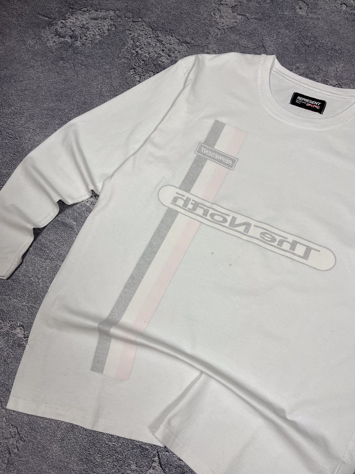 Represent Clo. Represent Initial Long Sleeve Big logo Size US M / EU 48-50 / 2 - 2 Thumbnail