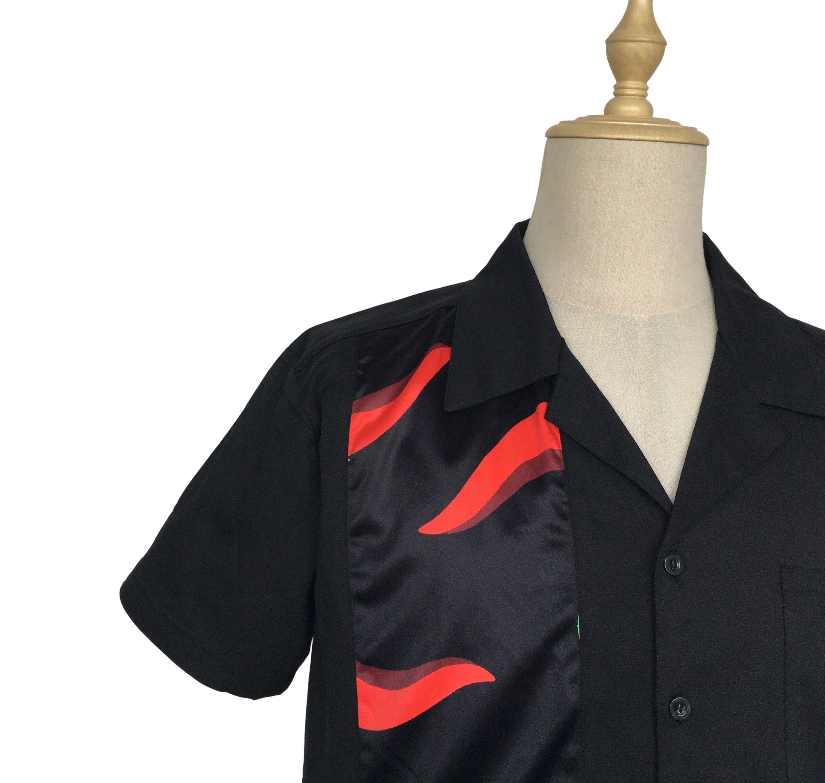 Other Men's Retro Button Shirts Chili Pepper Pattern Clothing Size US L / EU 52-54 / 3 - 5 Thumbnail