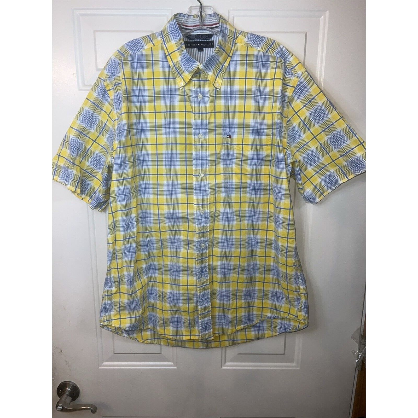 Tommy Hilfiger Tommy Hilfiger Men’s Short Sleeve Plaid Button Shirt Large Size US L / EU 52-54 / 3 - 1 Thumbnail