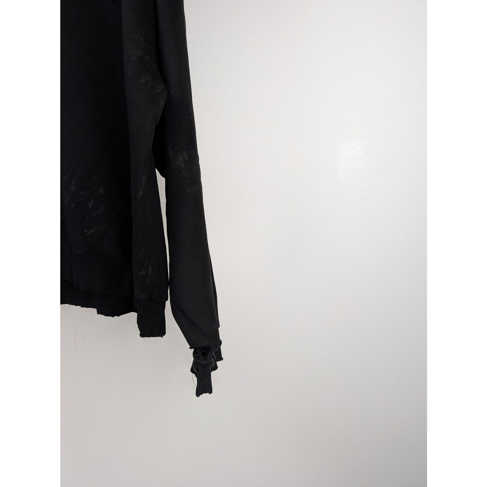 Balenciaga o1rshd1 No Pocket Large Fit Hoodie in Washed Black Size US L / EU 52-54 / 3 - 8 Thumbnail