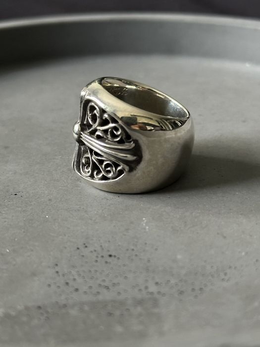 Chrome Hearts Twisted Wave Cross Ring main image 0