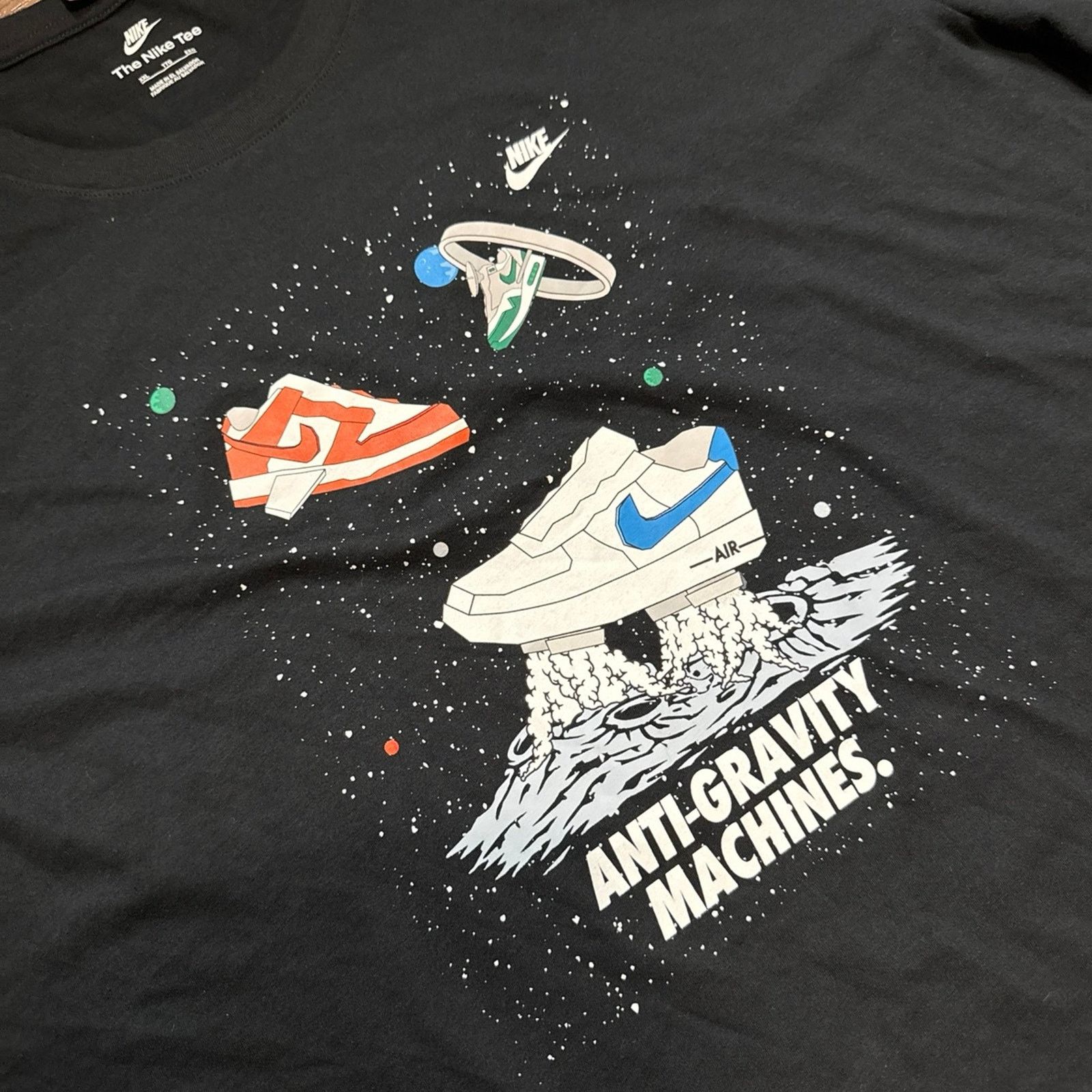 Nike 2017 Nike Anti-Gravity Machines Short Sleeve Shirt Size US XXL / EU 58 / 5 - 4 Thumbnail