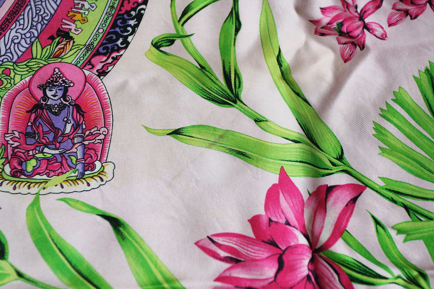 Versace Vintage Versace Italy Buddha Floral Print Silk Luxury Scarf Size ONE SIZE - 5 Thumbnail