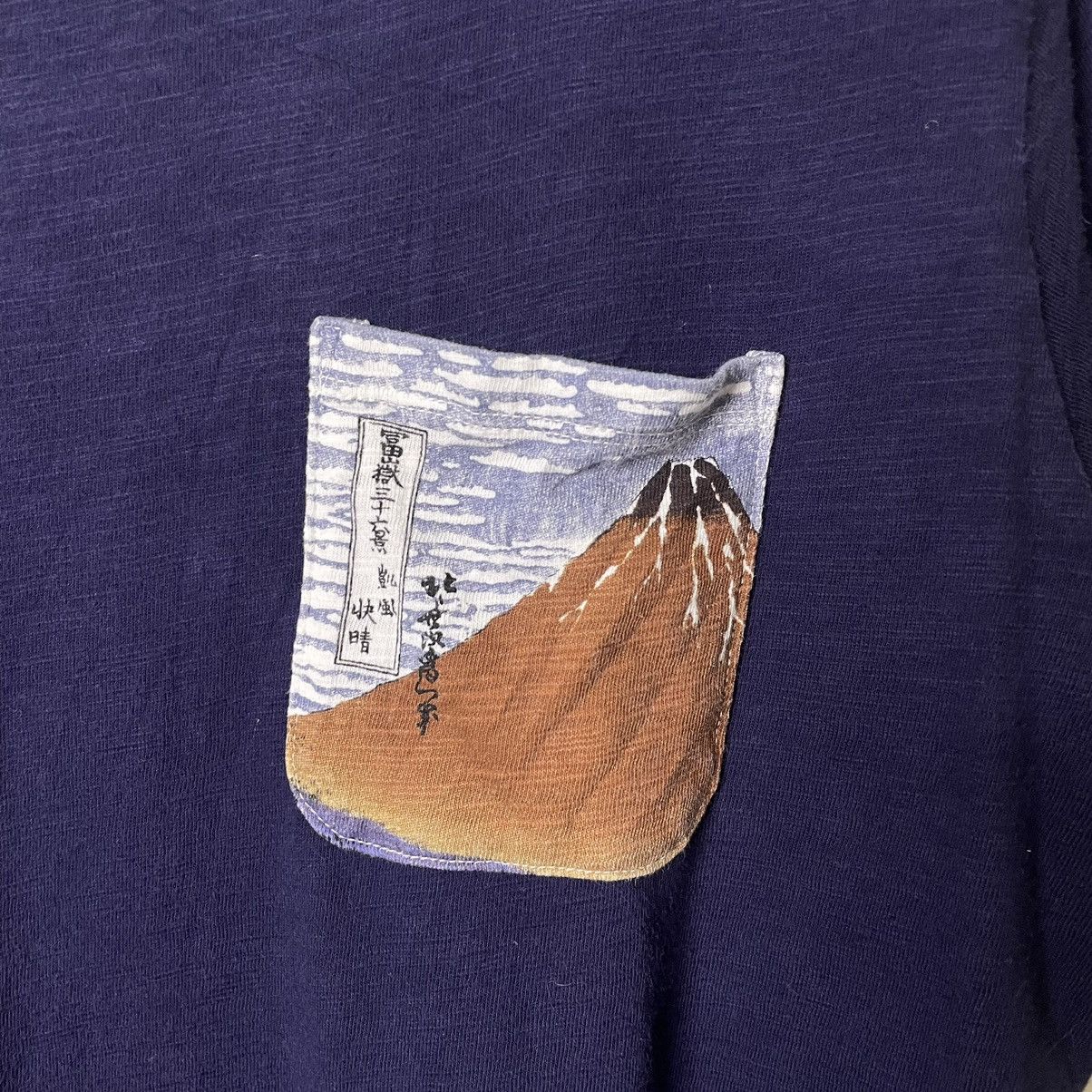 Japanese Brand Uniqlo x Hokusai Blue Art Loopwheel Cotton Human Made Style Size US L / EU 52-54 / 3 - 2 Thumbnail