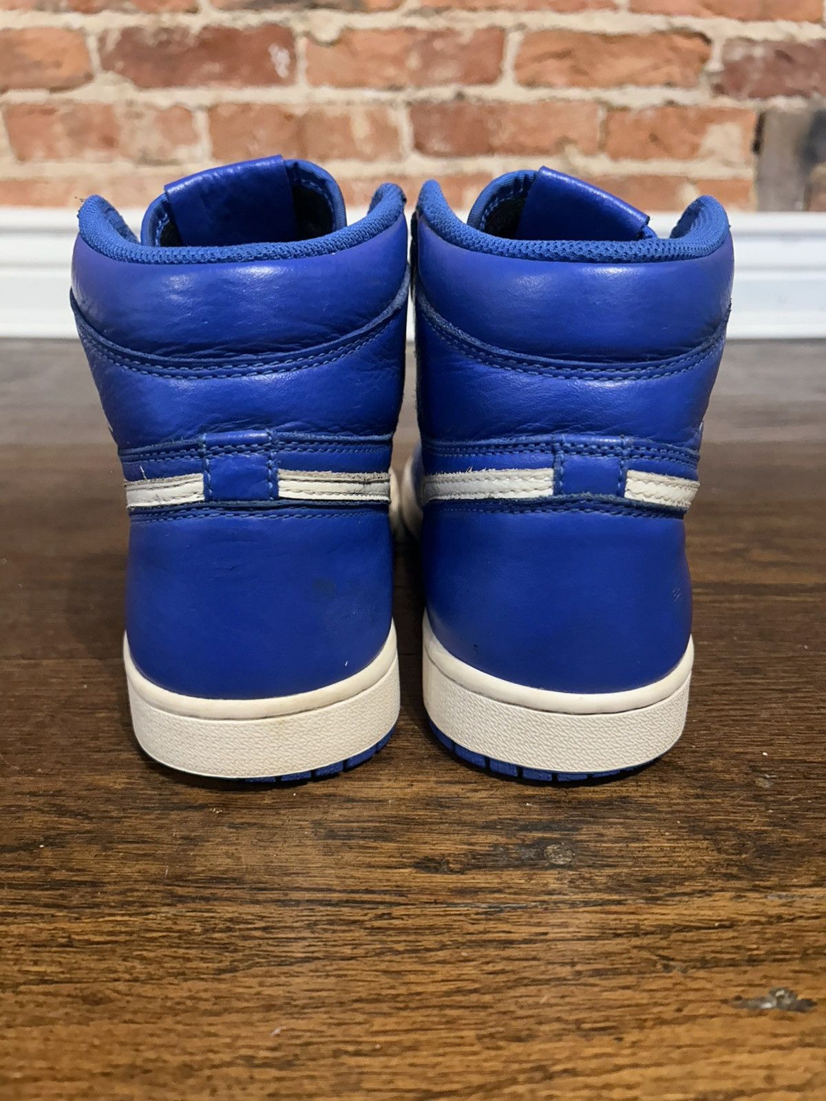 Jordan Brand Size 8 - Air Jordan 1 Retro OG High Hyper Royal Size US 8 / EU 41 - 4 Thumbnail
