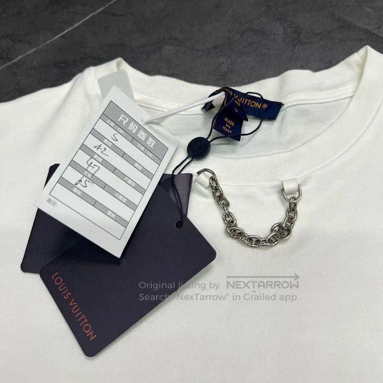Louis Vuitton Louis Vuitton Logo Short Sleeve T. Size US S / EU 44-46 / 1 - 4 Thumbnail