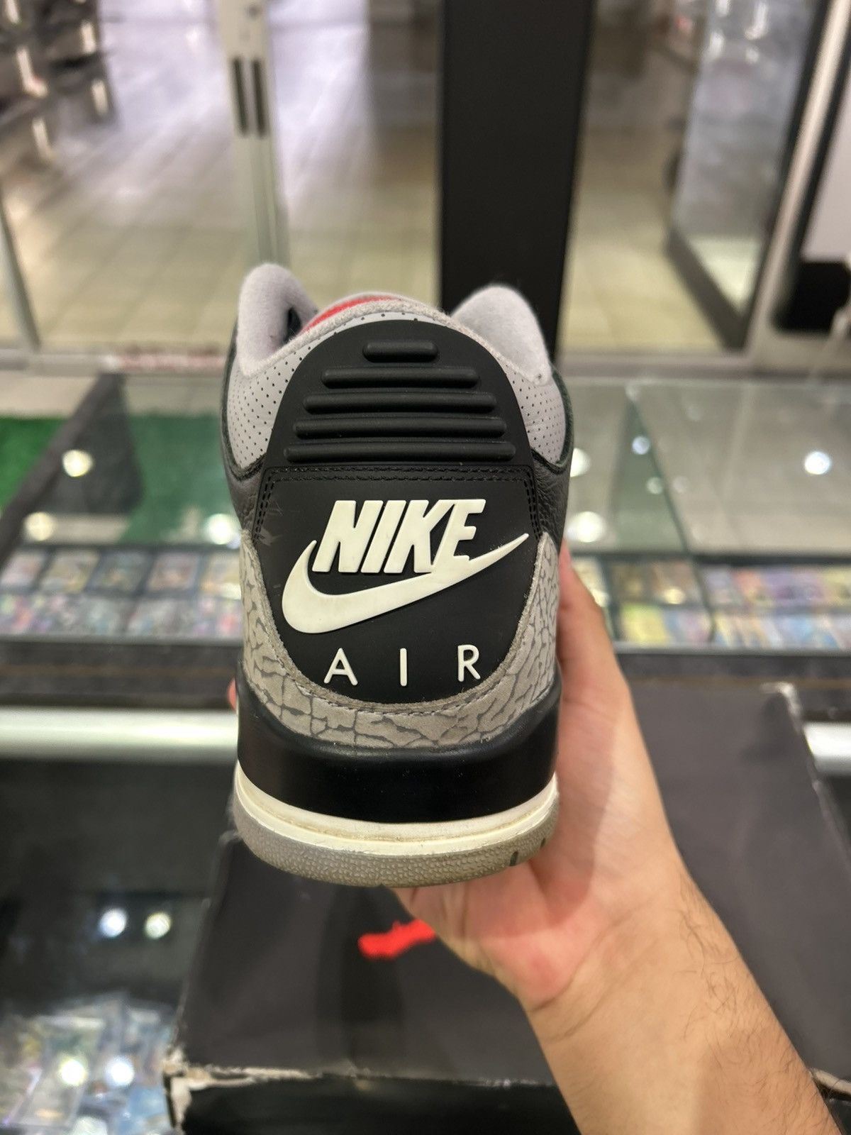 Jordan Brand Jordan 3 Black cement 2024 Size US 12 / EU 45 - 9 Thumbnail