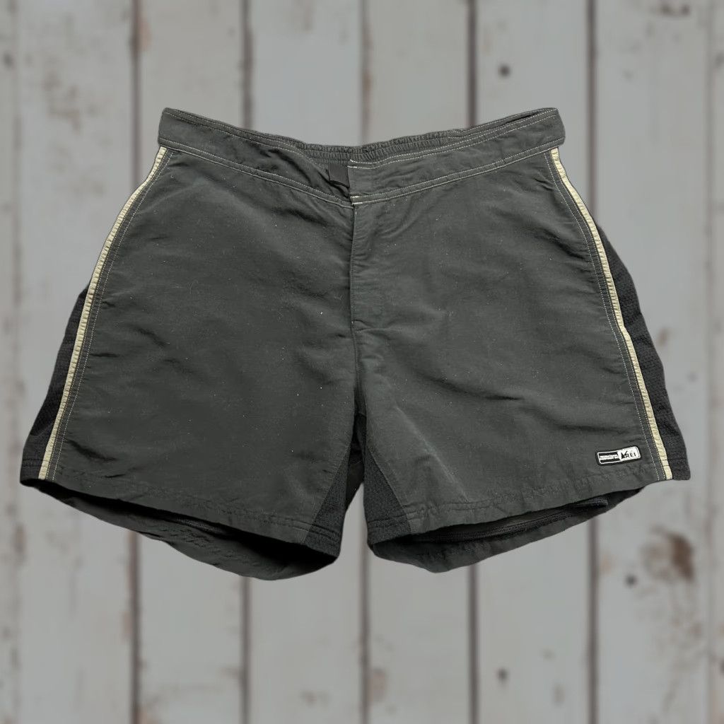 VINTAGE REI Mountain Bike Biking Shorts Padded Built in Compression Black XL Men's