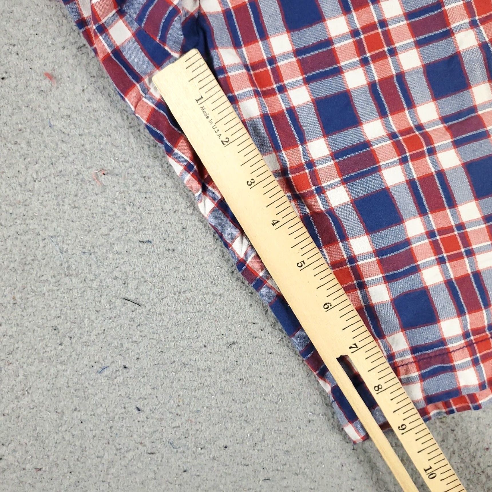 Tommy Hilfiger VINTAGE Tommy Hilfiger Shorts Mens Size 38 Chino Flat Front Casual Red Plaid Classic Size US 38 / EU 54 - 6 Thumbnail