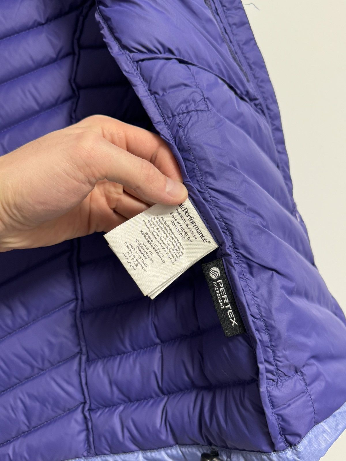 Peak Performance Peak Performance Vest Women’s sttle Hype Size M / US 6-8 / IT 42-44 - 12 Thumbnail
