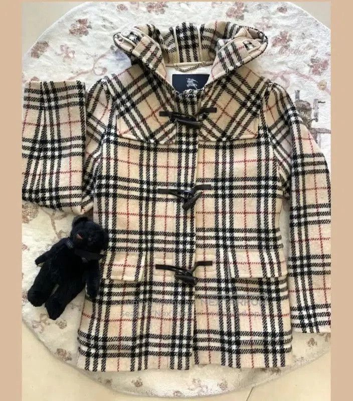 Burberry Beige Wool Women's Coat.