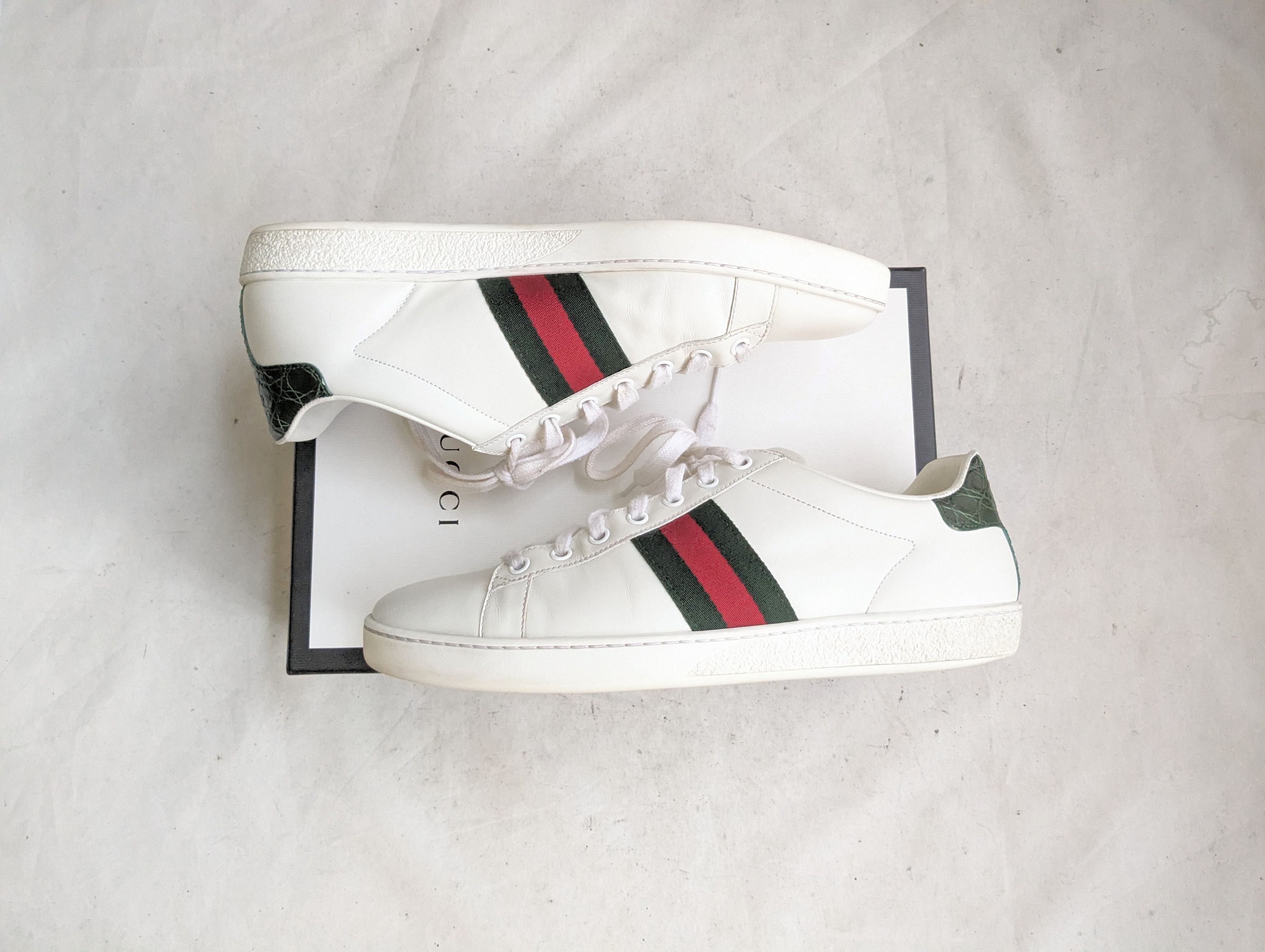 Gucci Gucci Ace Sneakers 7 White Leather Low 386750 Size US 7 / EU 40 - 1 Thumbnail