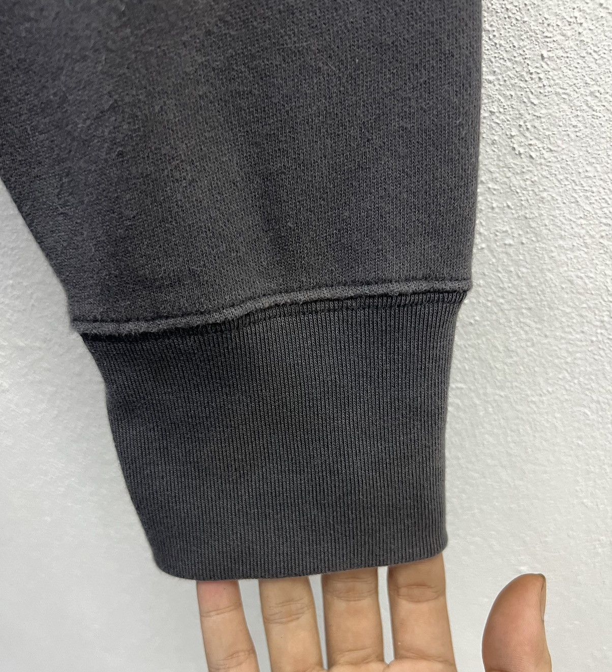 Uniqlo × Vintage VINTAGE UNIQLO MUSÉE DU LOUVRE X PETER SAVILLE SWEATSHIRT Size US XXL / EU 58 / 5 - 6 Thumbnail