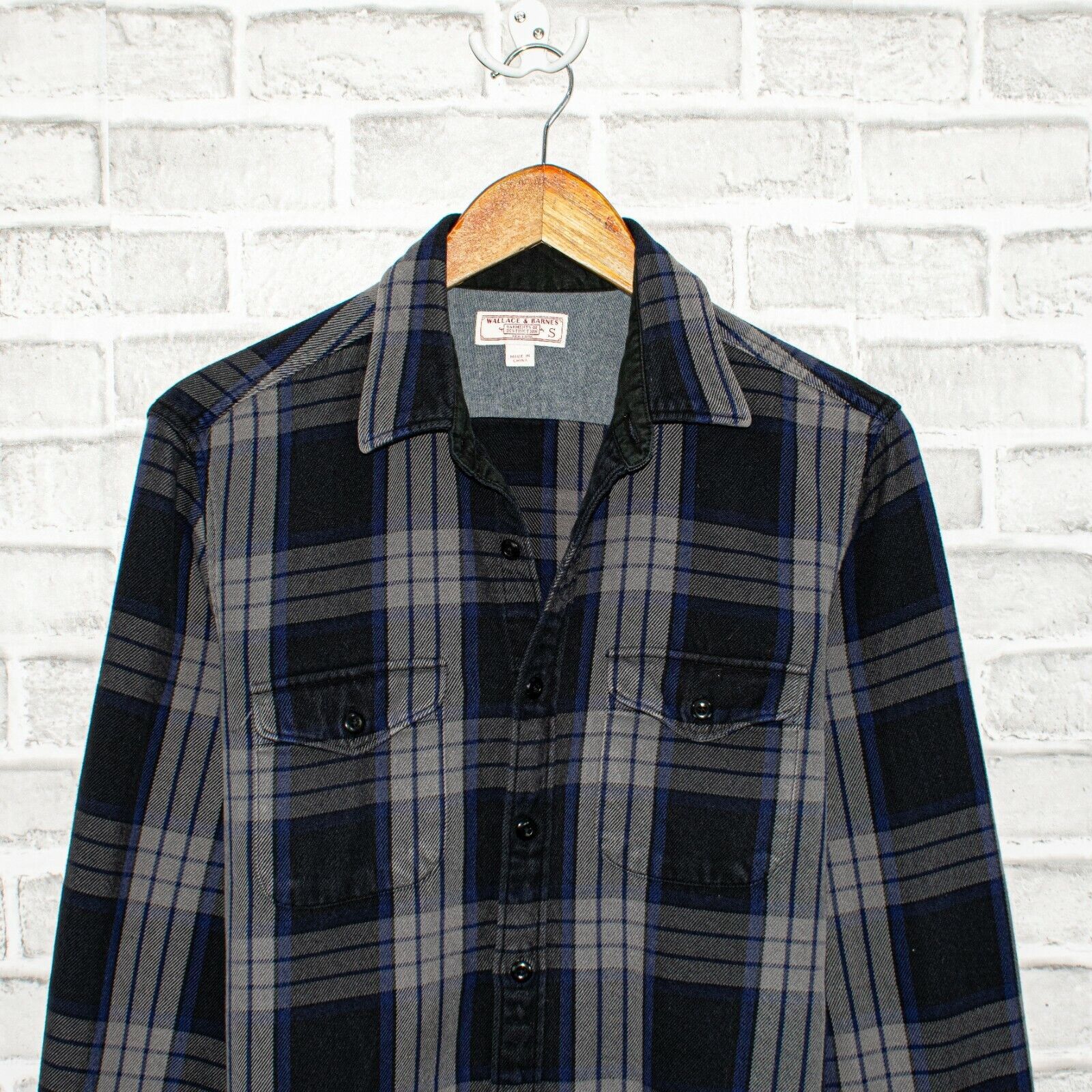 Wallace & Barnes Wallace & Barnes Button up Flannel Shirt Gray Blue Plaid Size US S / EU 44-46 / 1 - 4 Thumbnail