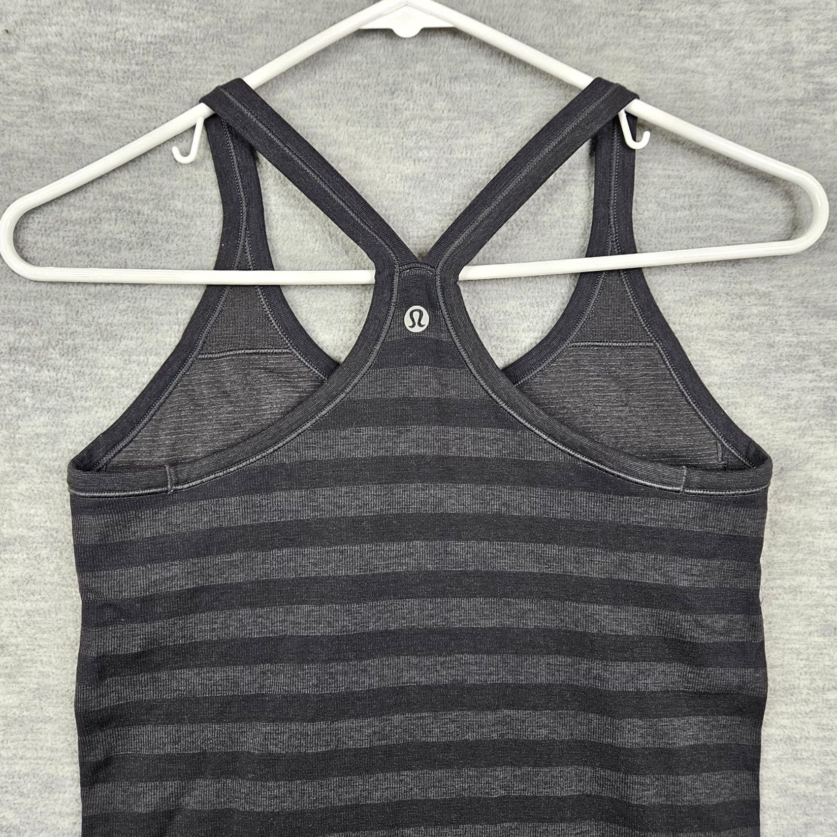 Lululemon Lululemon Tank Top Women's Black and Grey Striped Racerback Size 6 Activewear Top Casual Shirt Size M / US 6-8 / IT 42-44 - 3 Thumbnail