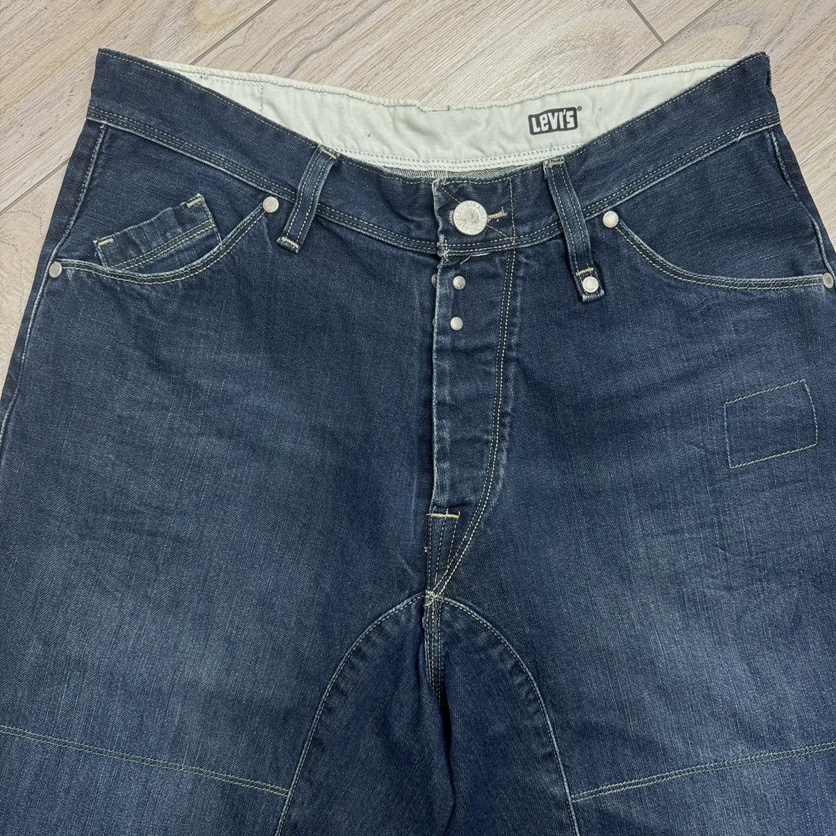 Levi's Rare Levi’s Y2K 3D Cinch Back Avant Garde Denim 3/4 Shorts Size US 30 / EU 46 - 4 Thumbnail