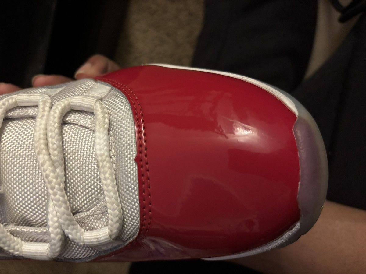 Jordan Brand Jordan 11 “Cherry 2022” Size US 10.5 / EU 43-44 - 9 Thumbnail