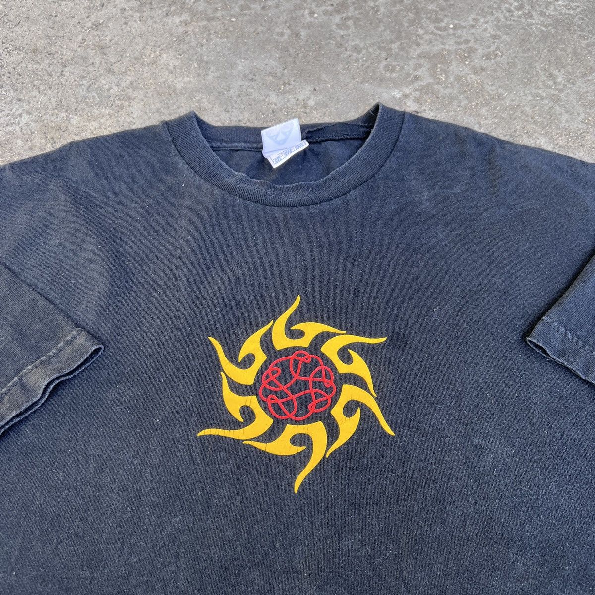 Band Tees × Vintage Vintage Y2K The Kick Ass Celtic Tee 2XL Faded Size US XXL / EU 58 / 5 - 1 Thumbnail