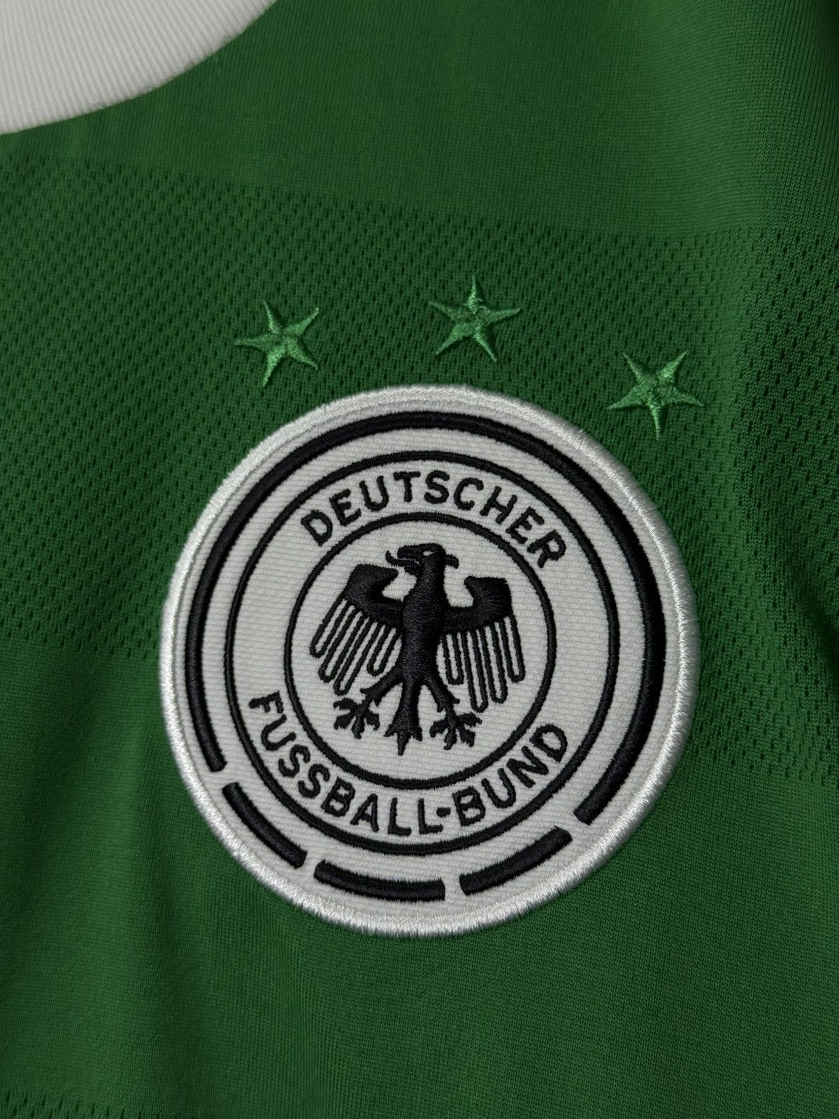 Adidas Schweinsteiger #7 Germany 2012/13 Away Shirt Size US XL / EU 56 / 4 - 5 Thumbnail