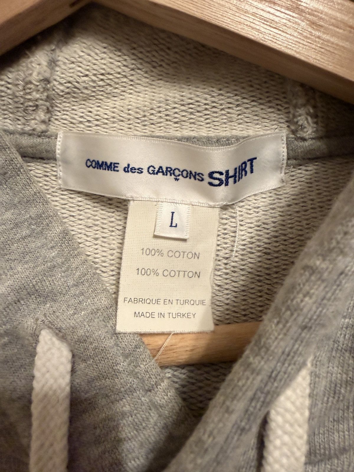 CDG by Comme des Garcons COMME DES GARCONS CDG PLAY X KAWS PRINT POPOVER HOODIE GREY Size US L / EU 52-54 / 3 - 5 Thumbnail