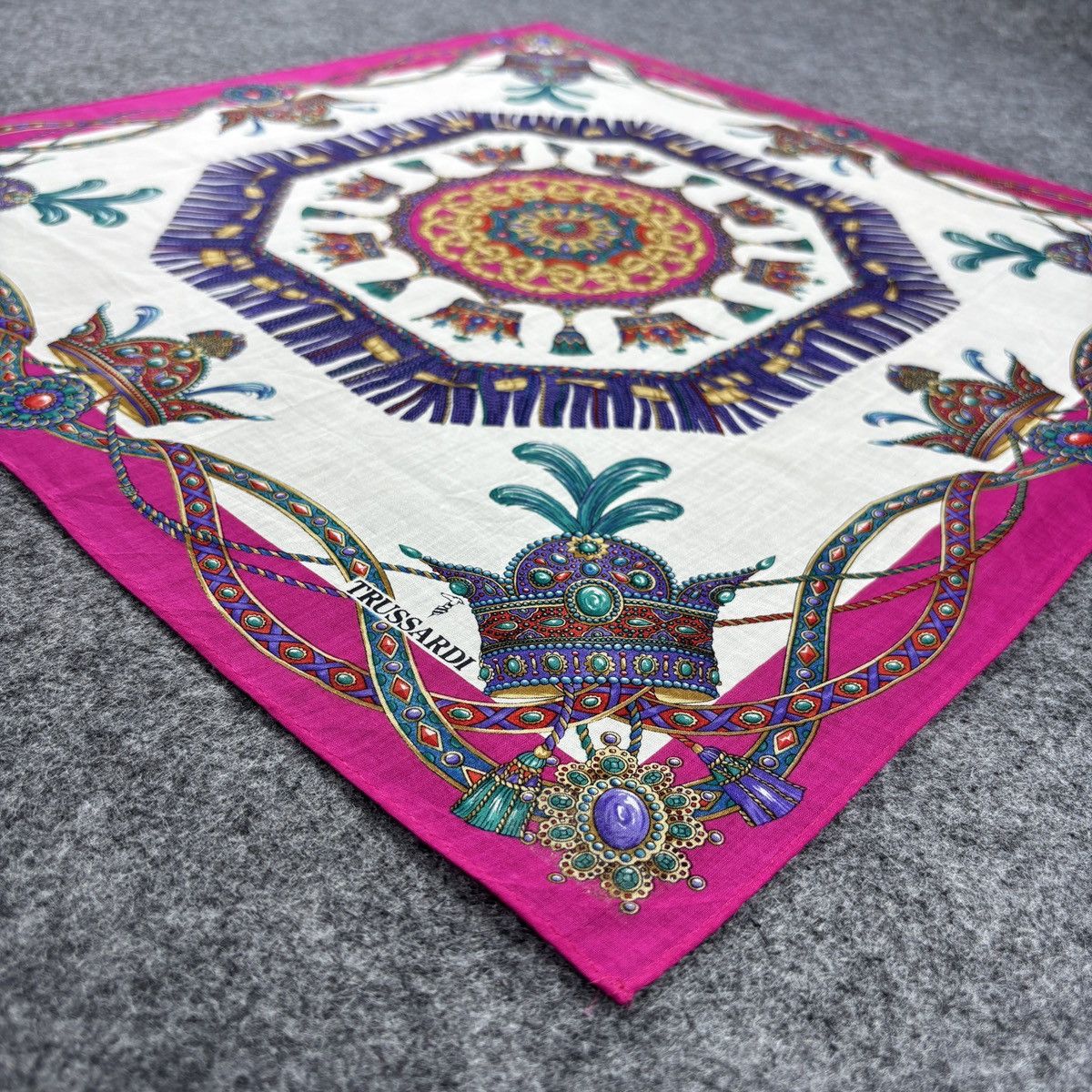 Trussardi × Vintage Handkerchief # E013 # Bandana # Neckerchief Size ONE SIZE - 5 Thumbnail