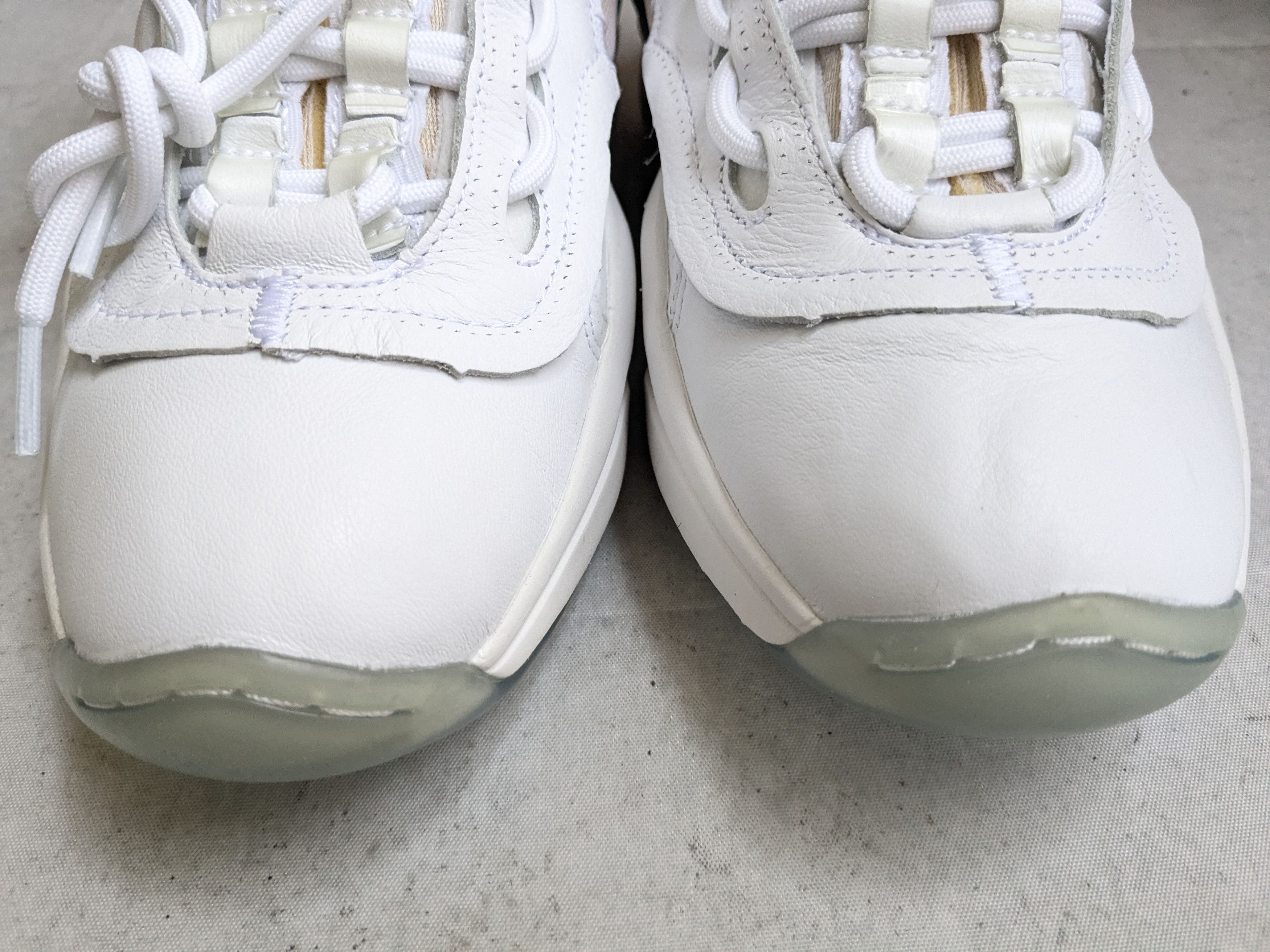 Maison Margiela × Reebok Maison Margiela Reebok Question White 9 High Tops Leather Size US 9 / EU 42 - 5 Thumbnail