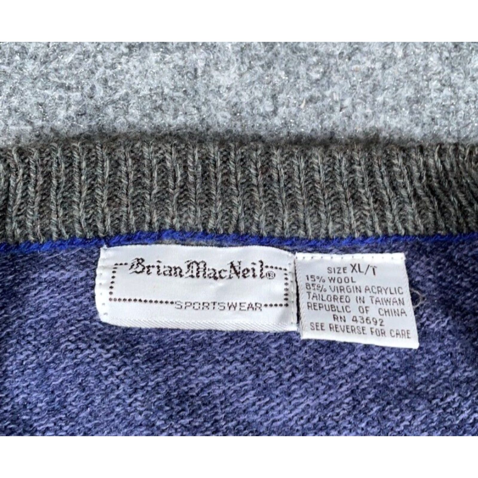 Vintage VINTAGE Sweater Main Point: Preppy Striped V-Neck Adult XL Tall Gray Blue Wool Acrylic Pullover 90s Classic Hipster Retro Preppy Mens XL Tall Size US XL / EU 56 / 4 - 3 Thumbnail