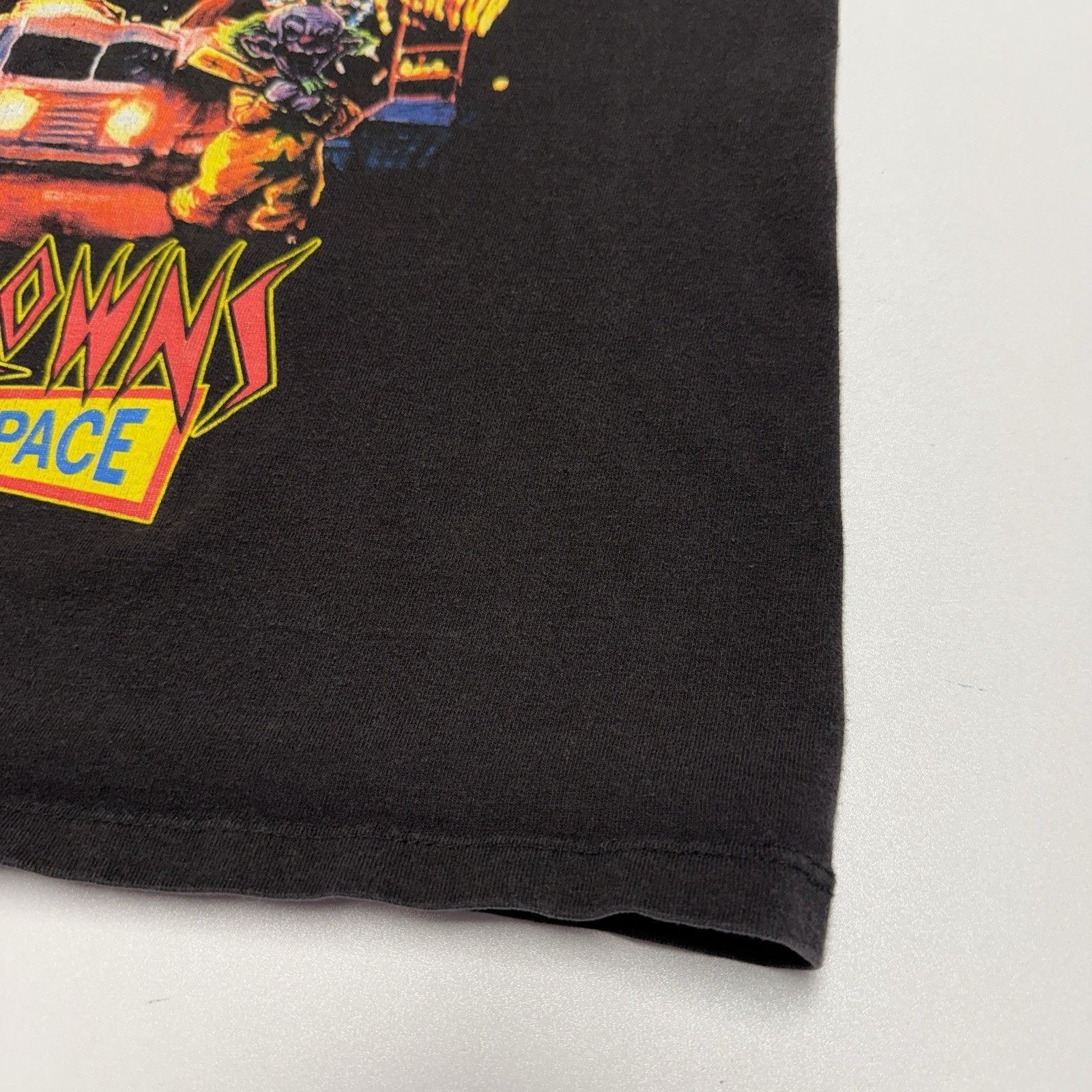 Other Killer Klowns From Outer Space T Shirt Medium 19x26 Horror M Size US M / EU 48-50 / 2 - 4 Thumbnail