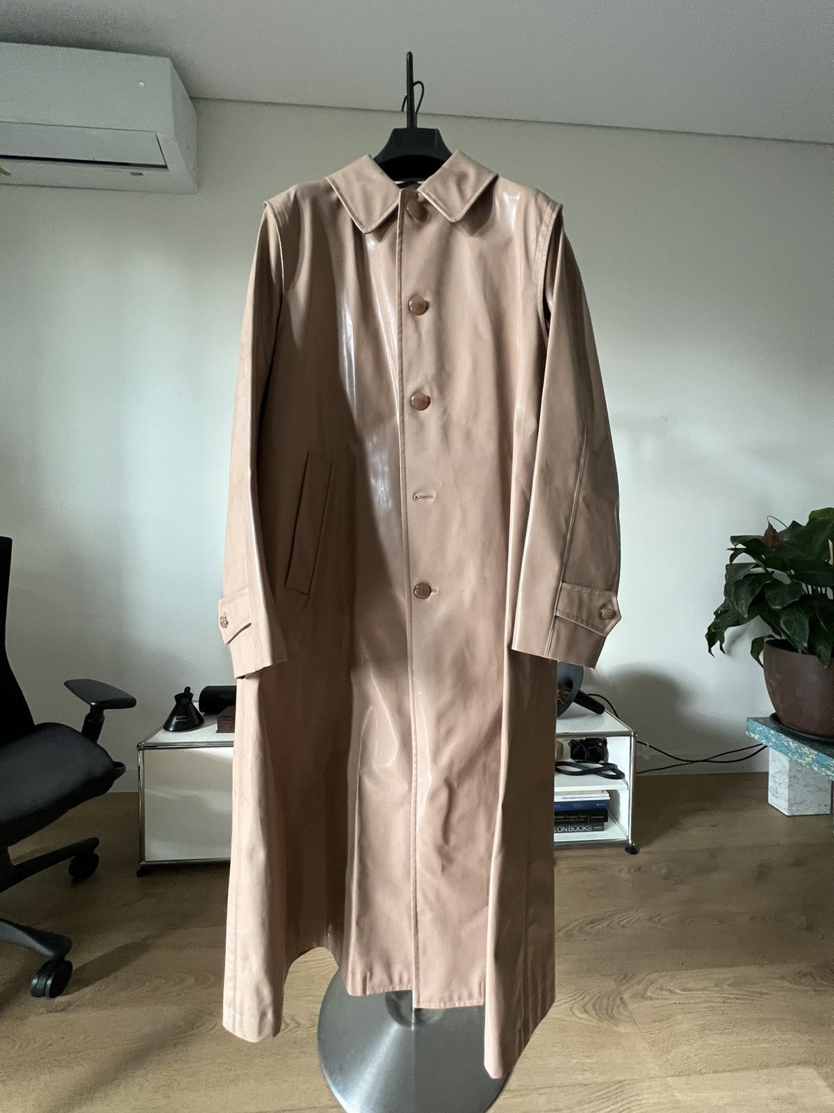 Gucci Gucci 2018 ready to wear Fall Vinyl Coat Size US L / EU 52-54 / 3 - 4 Thumbnail