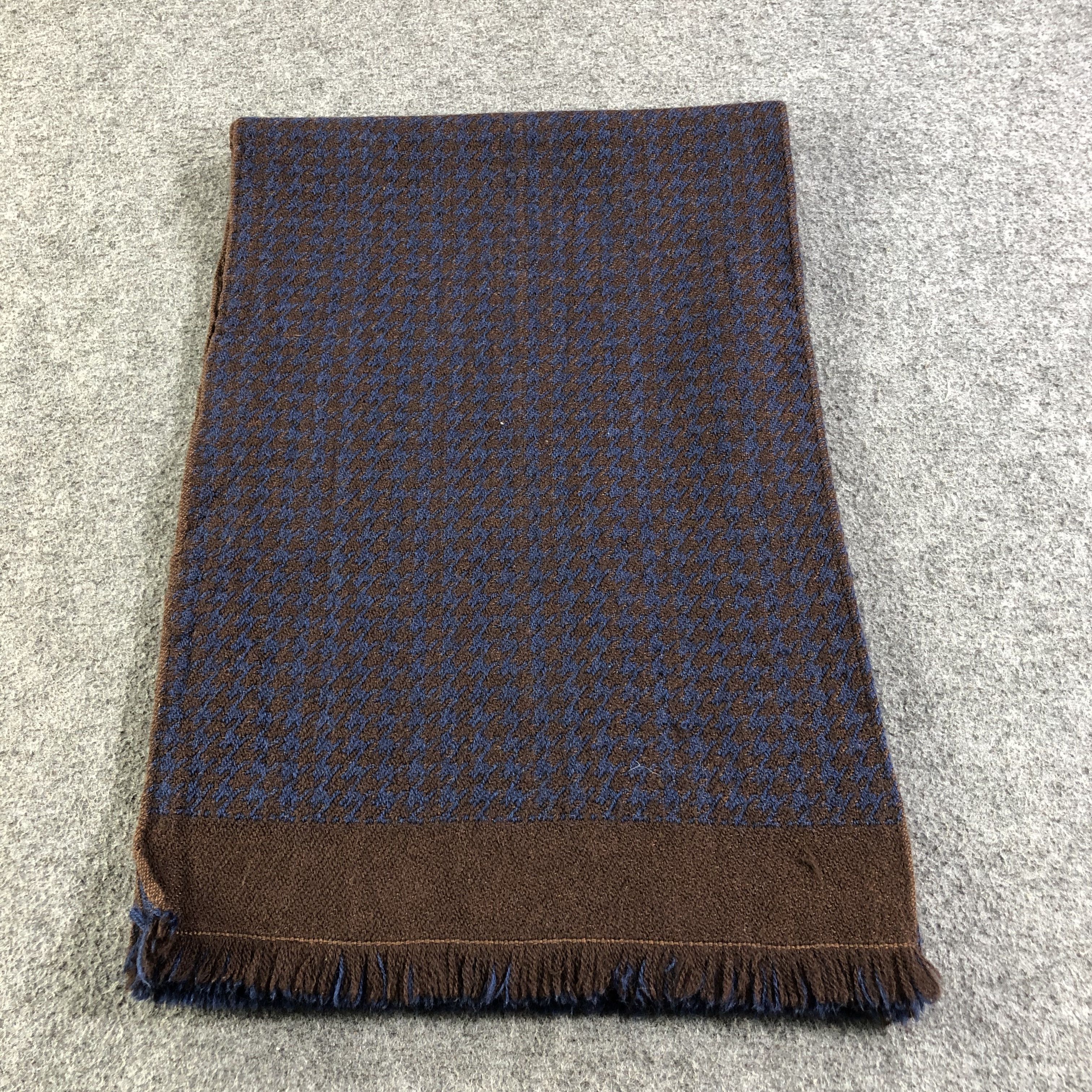 Vintage Luxury Houndstooth Made in Italy Wool Scarf Muffler V1258 Size ONE SIZE - 2 Thumbnail
