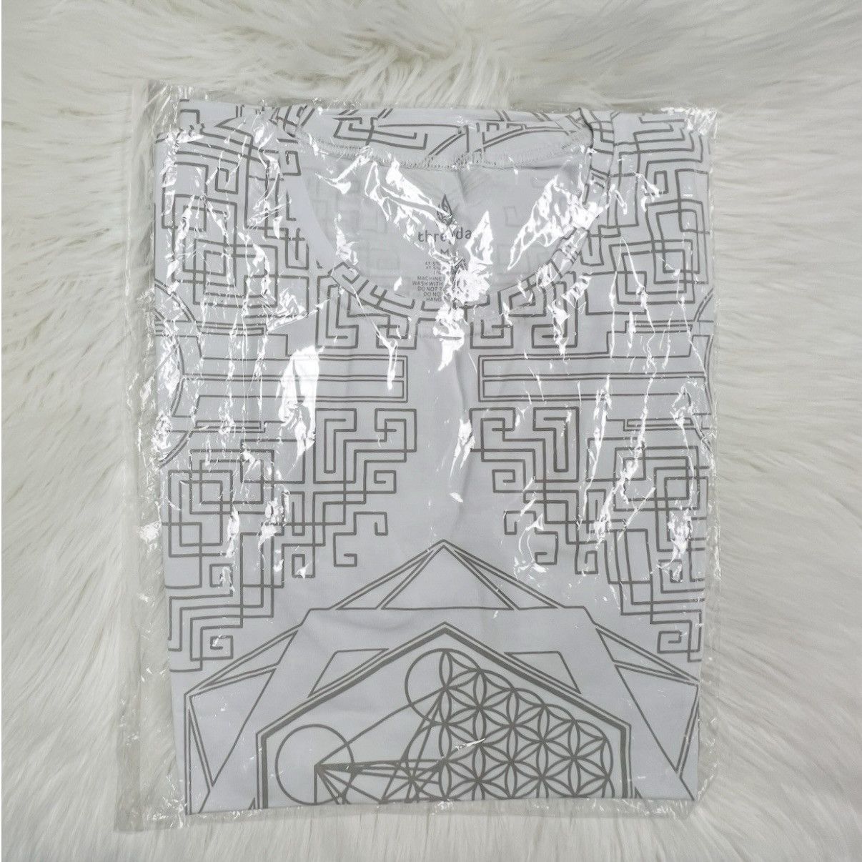 Other THREYDA Psychedelic Geometric Pattern Artwork White T-Shirt Size US M / EU 48-50 / 2 - 6 Thumbnail