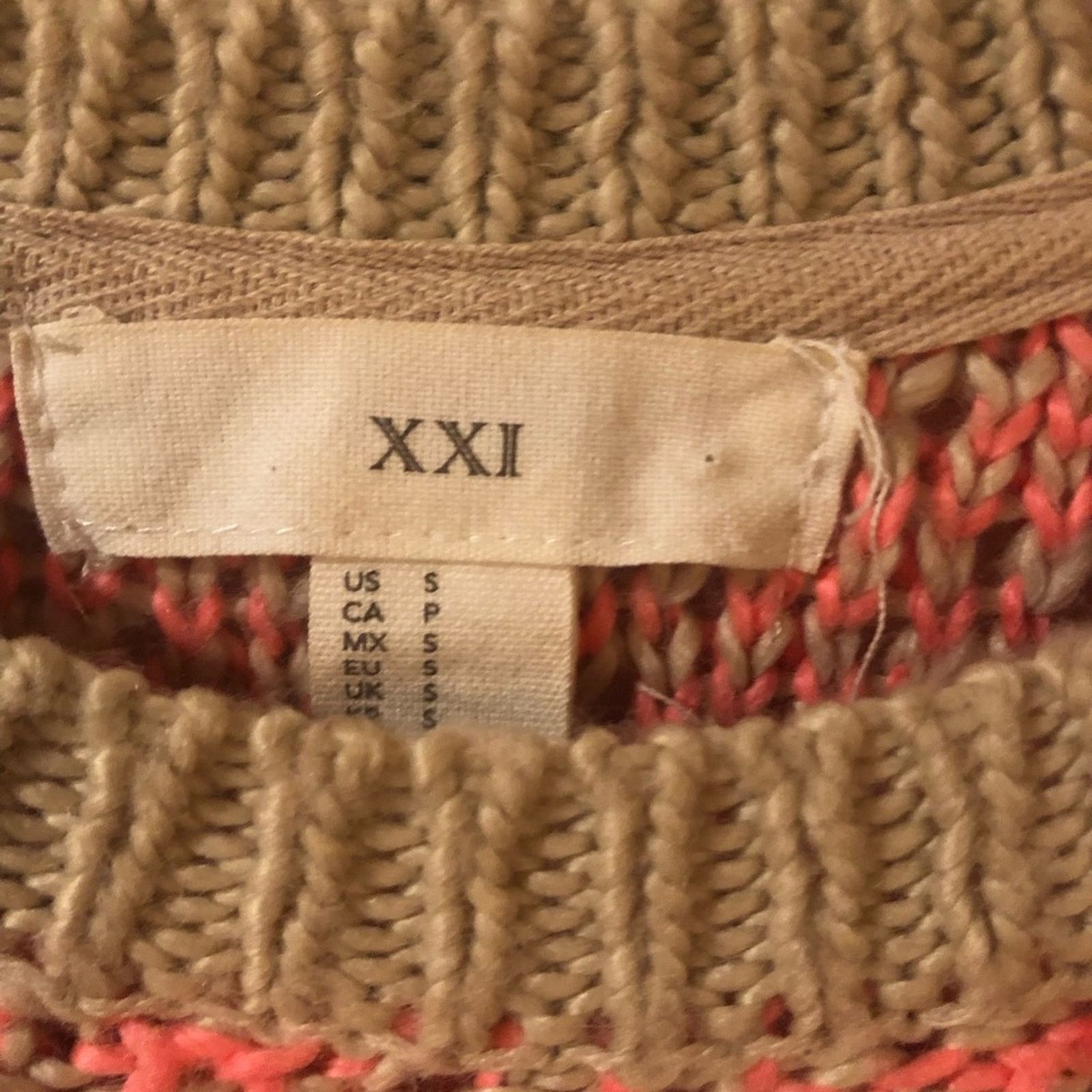 NBDN Nobrandedon Vintage XXI knitted sweater pink and cream. Size S / US 4 / IT 40 - 6 Thumbnail