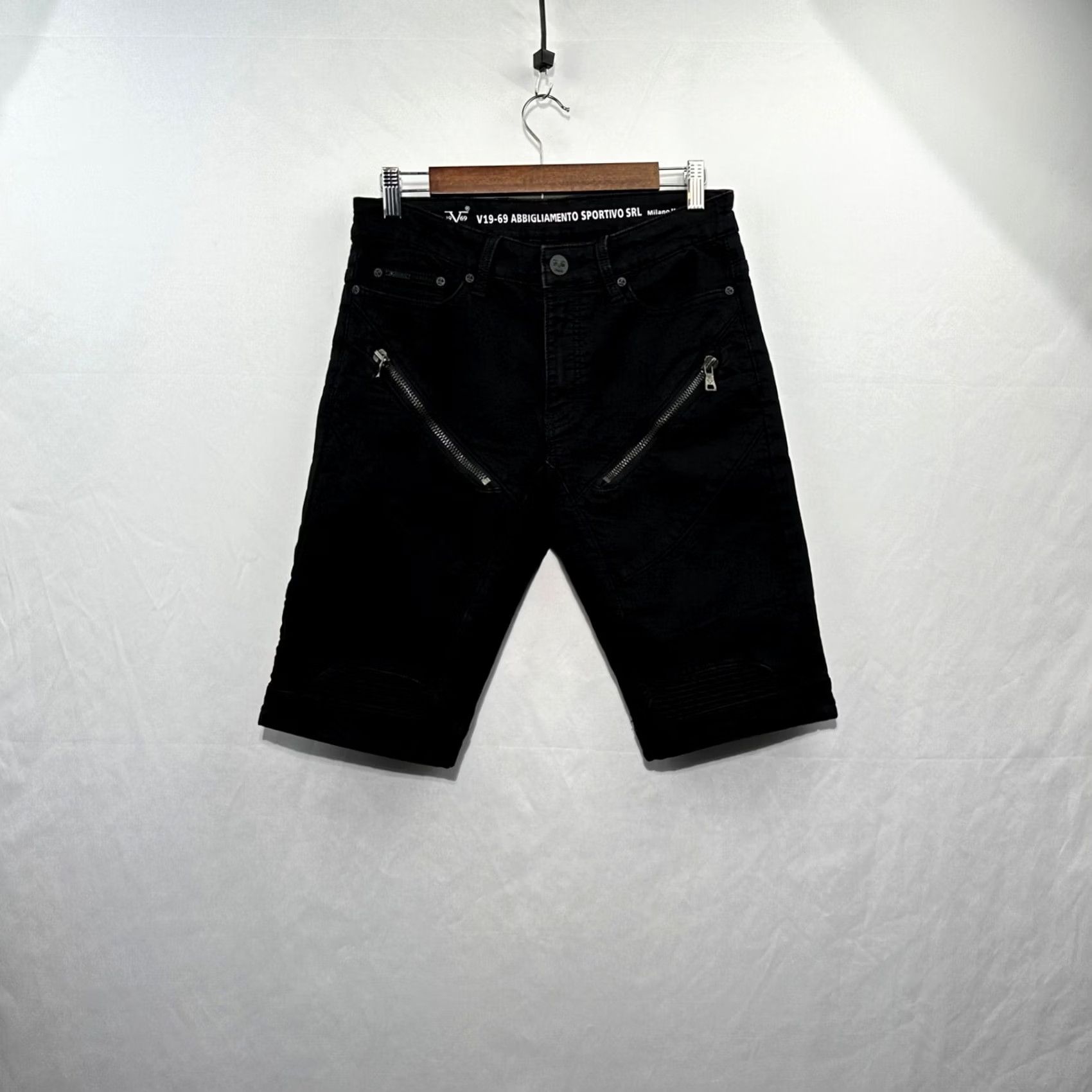 Versace Versace Shorts 28 Black Stretch Milano Italia V19-69 Abbigliamento Sportivo Srl Moto 90s Y2K Streetwear Mens Size US 28 / EU 44 - 4 Thumbnail