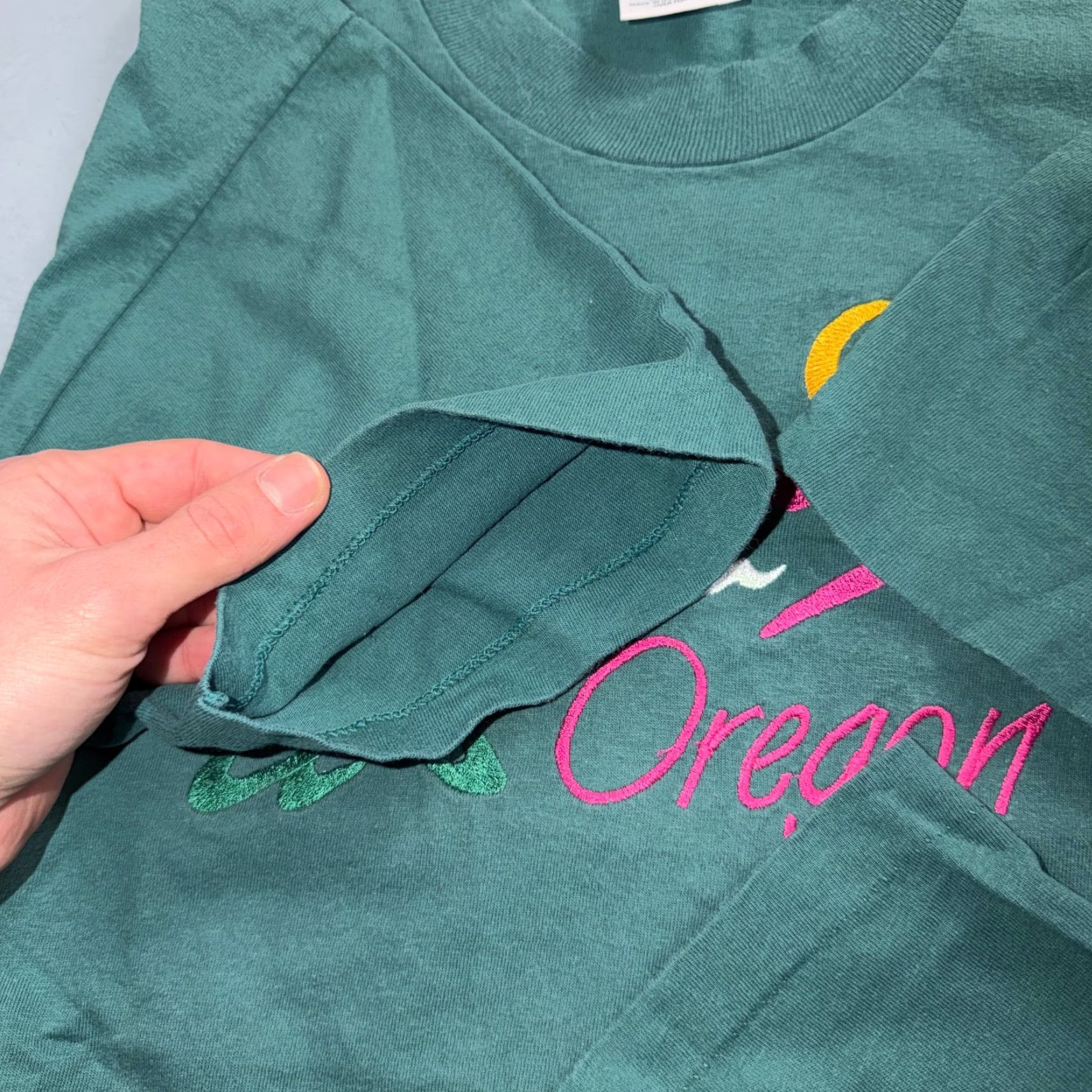 Anvil Oregon Anvil T Shirt Green Cotton 90s VTG Single Stitch Short Sleeve Crew Neck USA Trees Mountain Men L Green Embroidery Vintage Size US L / EU 52-54 / 3 - 6 Thumbnail
