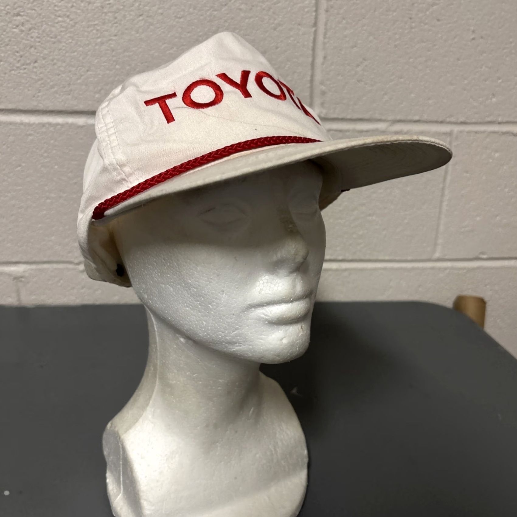 Vintage VINTAGE Toyota Corded Leather Hat White Adjustable Spellout Mens Size ONE SIZE - 2 Thumbnail