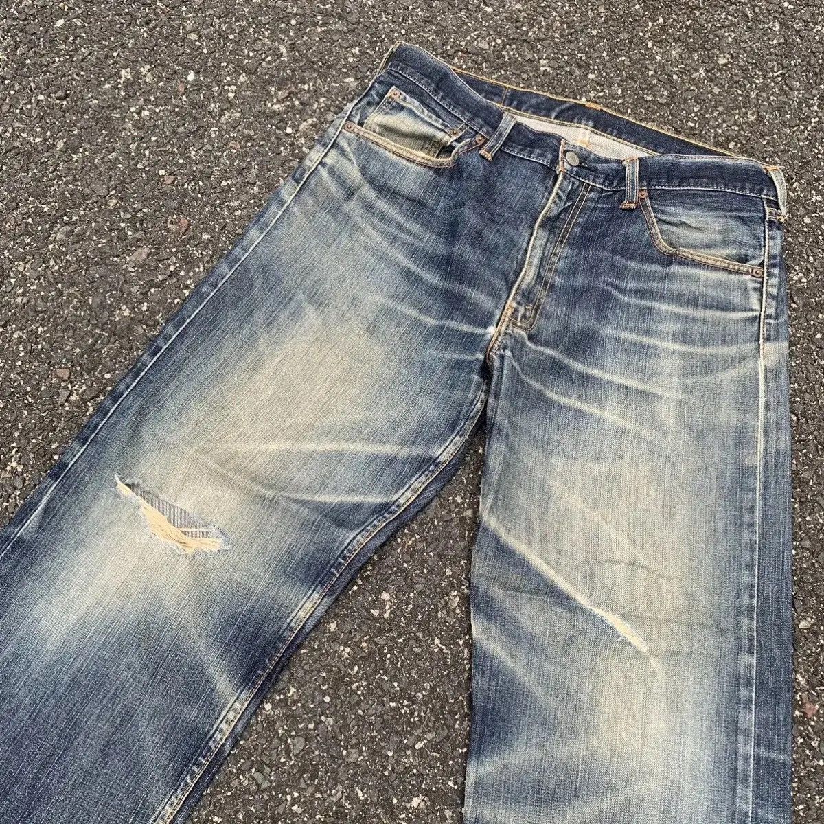 Levi's Levi’s LOT703 Distressed Denim Levis Sun Faded Jeans Pants Size US 34 / EU 50 - 4 Thumbnail