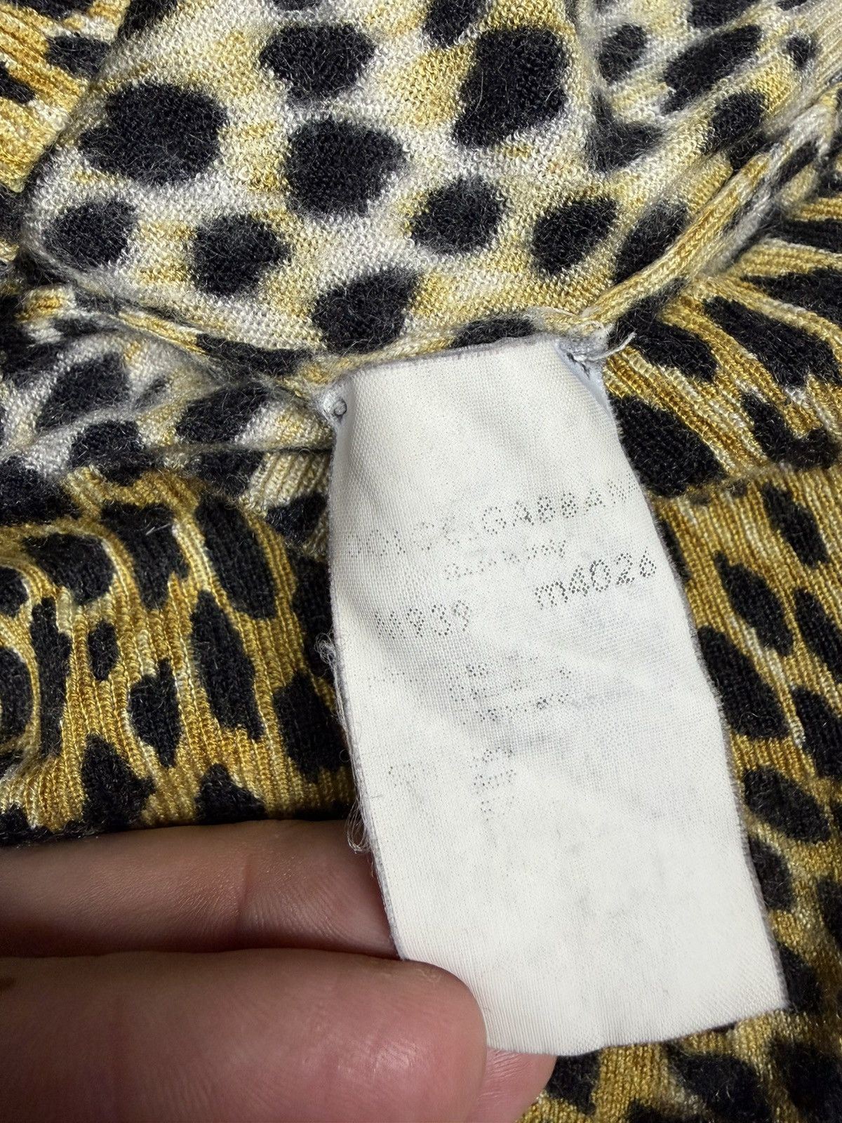 Dolce & Gabbana Vintage 2000s Dolce & Gabbana Leopard Print Cashmere Sweater Size S / US 4 / IT 40 - 9 Thumbnail