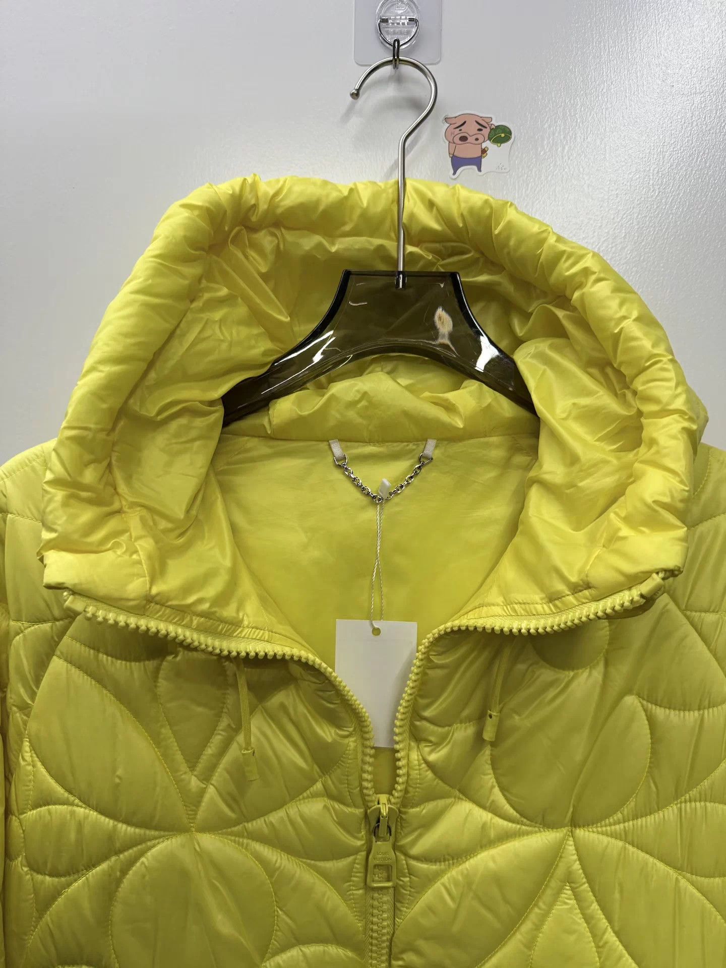 Louis Vuitton Louis Vuitton embossed all-over tag down jacket Size M / US 6-8 / IT 42-44 - 6 Thumbnail