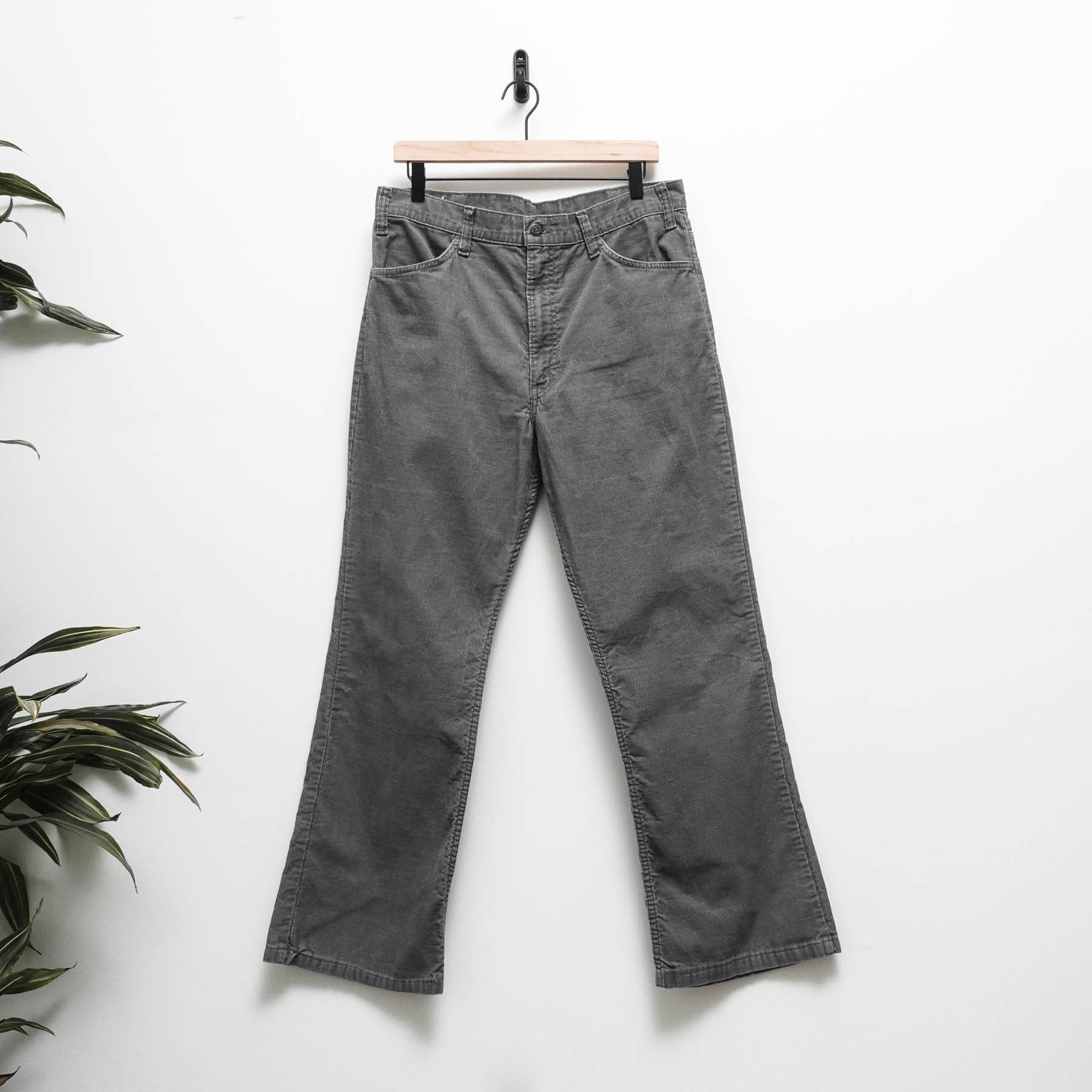 Vintage 70's Levi's 626 Corduroy Boot Cut Classic 5-Pocket Pants USA Size US 32 / EU 48 - 1 Thumbnail