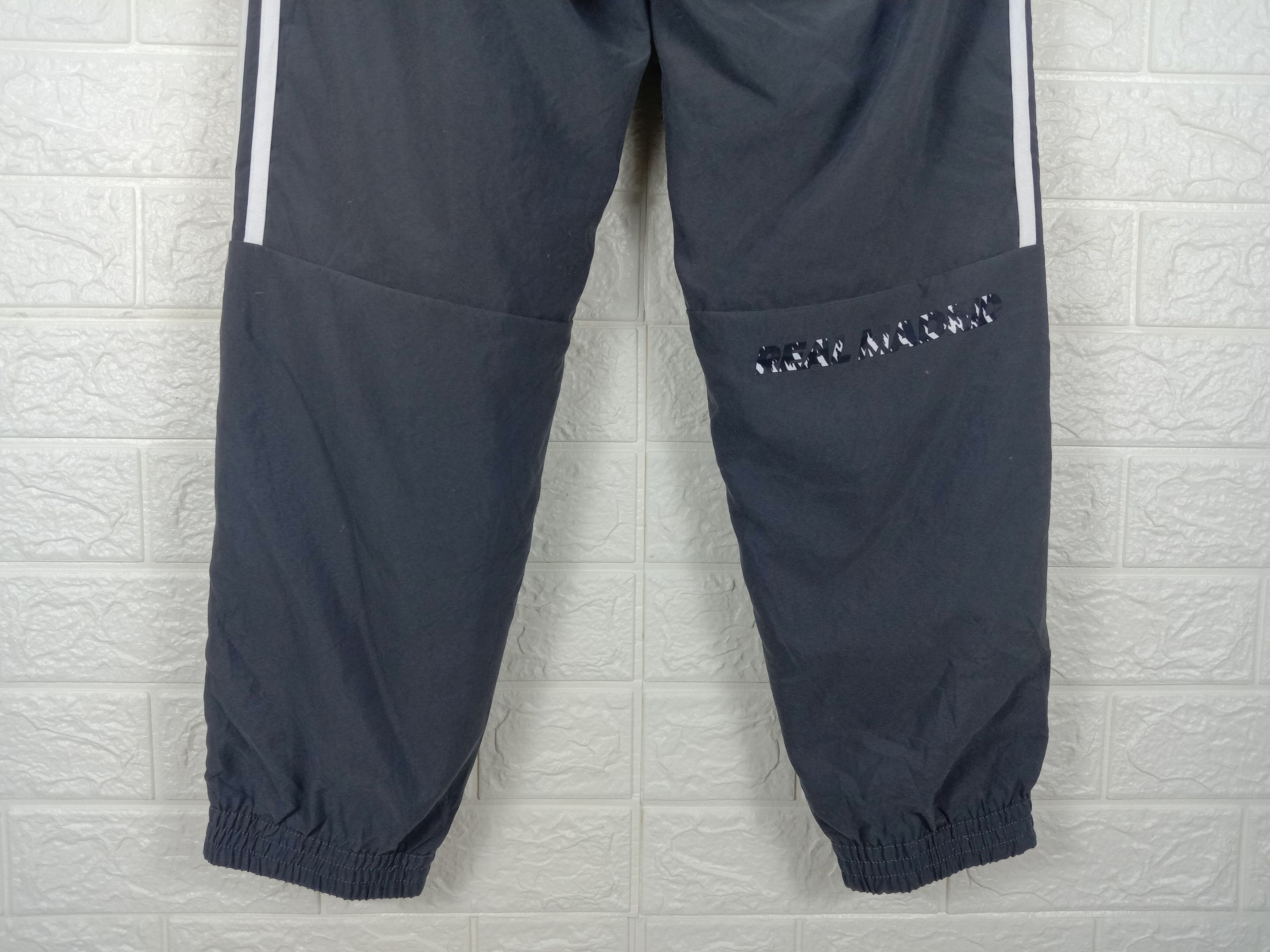 Adidas Adidas Real Madrid Sweatpants Size US 30 / EU 46 - 8 Thumbnail