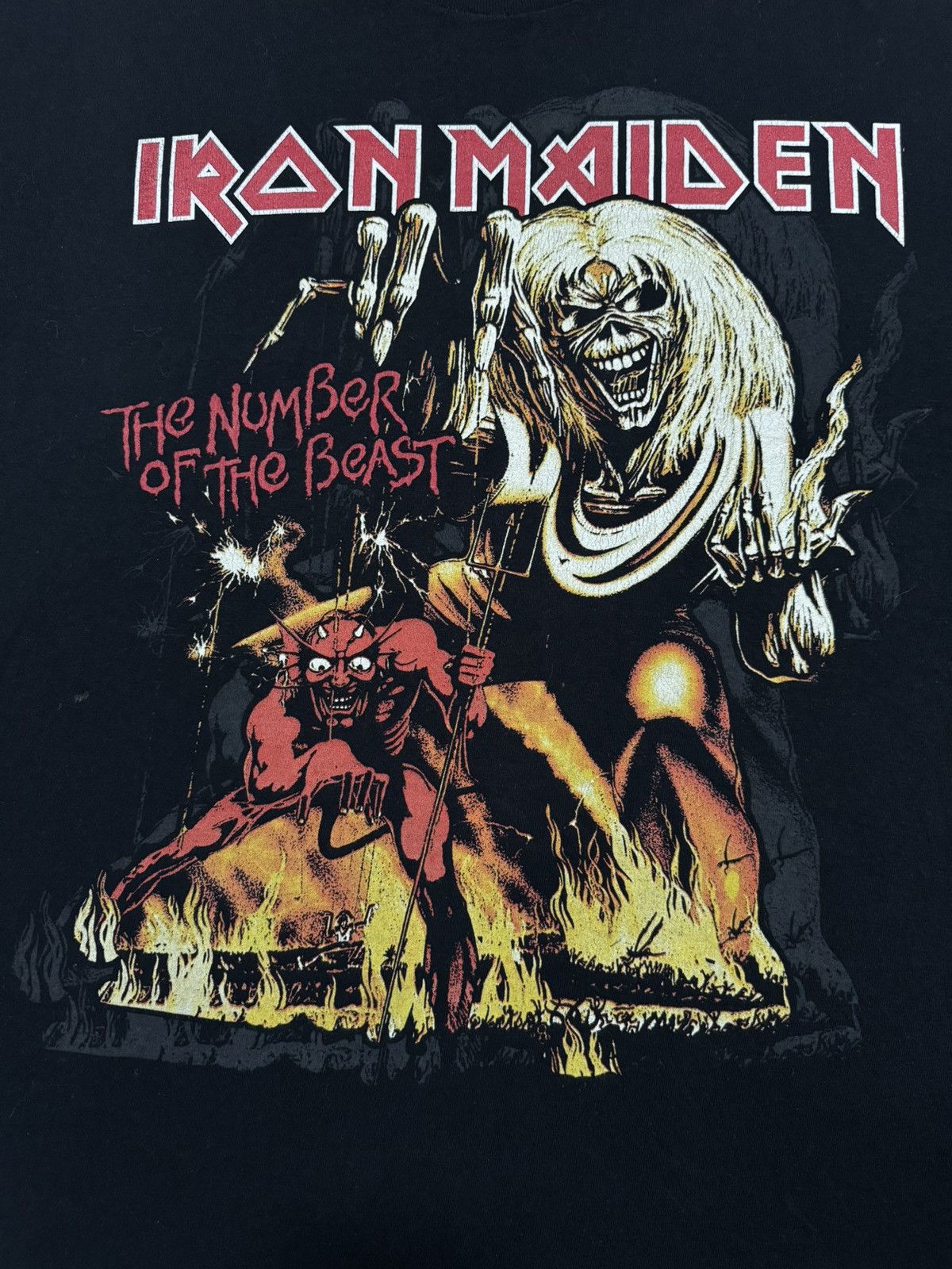 Band Tees 2022 IRON MAIDEN THE NUMBER OF THE BEAST CONCERST TOUR RETRO Size US L / EU 52-54 / 3 - 2 Thumbnail