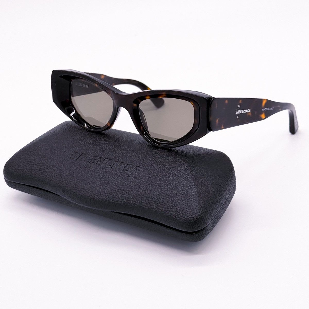 image of New Balenciaga Bb0243S 002 Cat Eye Women Sunglasses in Dark Havana