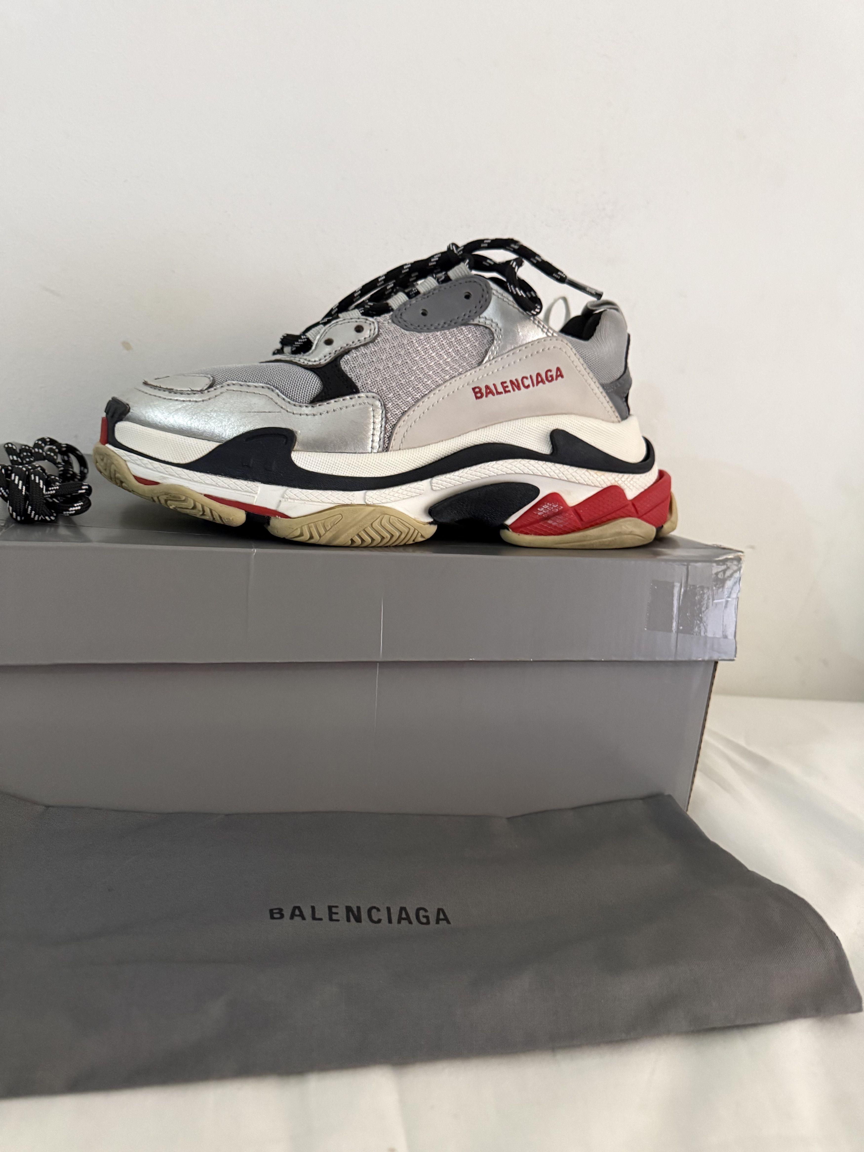 Balenciaga Balenciaga Triple S Sneakers Size US 8 / EU 41 - 7 Thumbnail