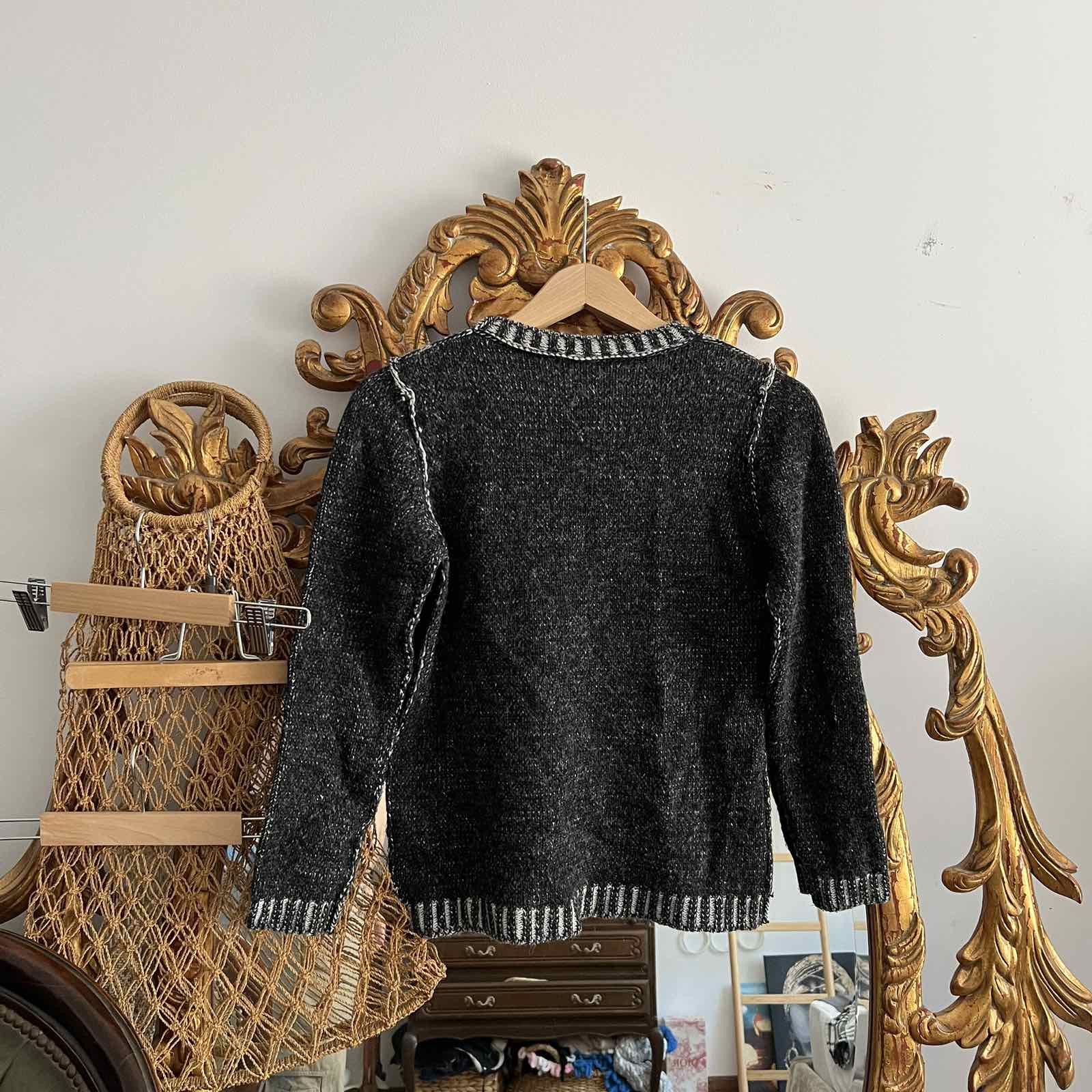 United Colors Of Benetton Rare United Color of Benetton Skull sweater Sz XL Size XL / US 12-14 / IT 48-50 - 2 Thumbnail