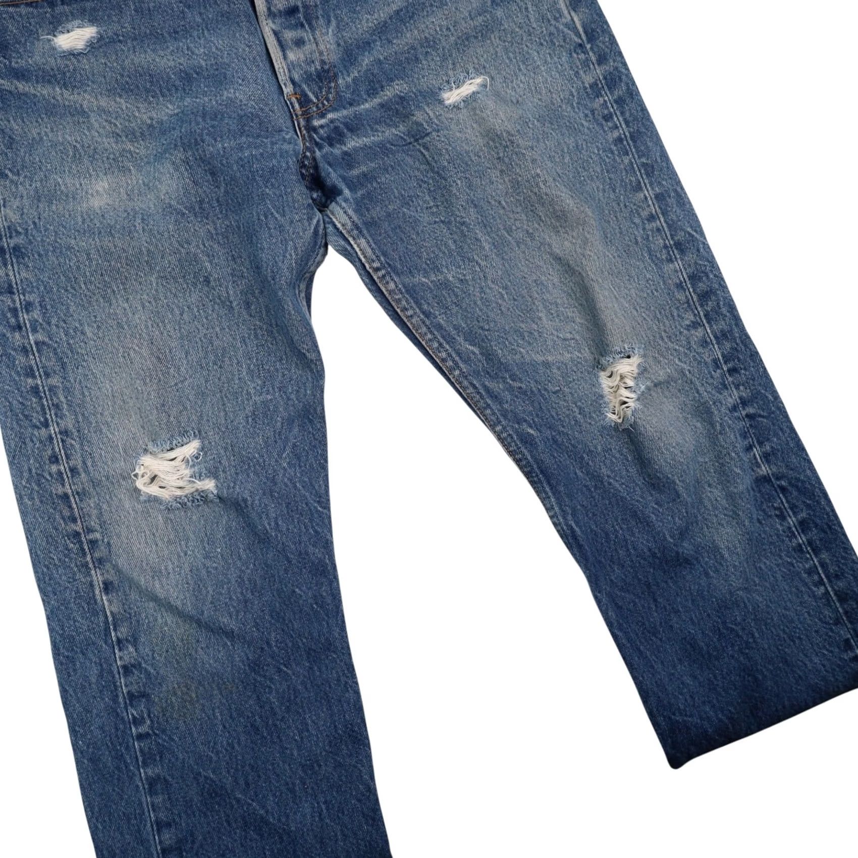 Denime VINTAGE Levis 501xx Lightly Distressed USA Made Denim Jeans Shirt/Jeans Mens 30 Blue 501xx Distressed 9/10 Denim Jeans Mens 30" Inseam 27" Straight Size US 30 / EU 46 - 3 Thumbnail