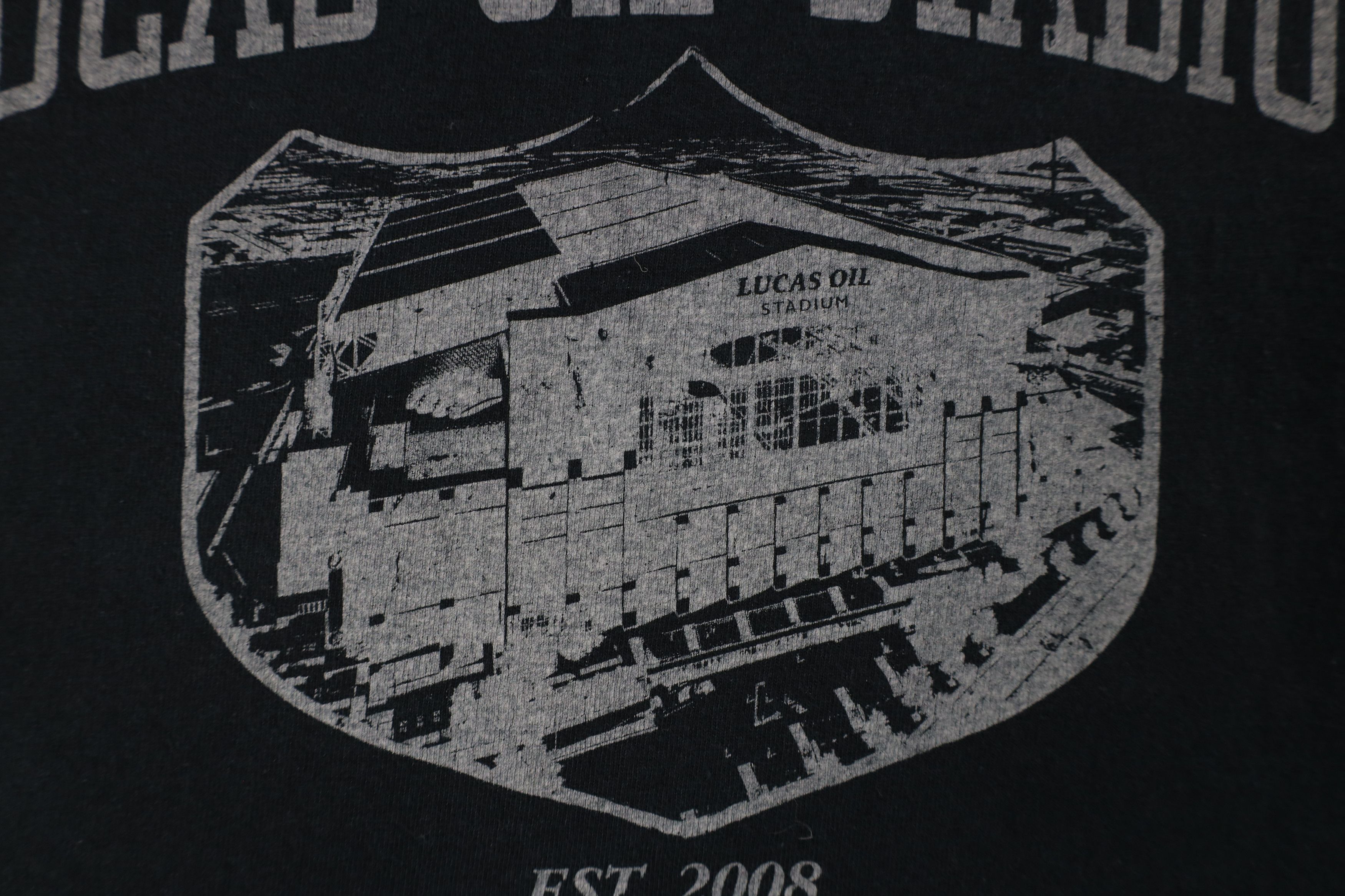 Vintage Vintage Y2K Indianapolis Lucas Oil Stadium Football T-Shirt Size US XXL / EU 58 / 5 - 6 Thumbnail