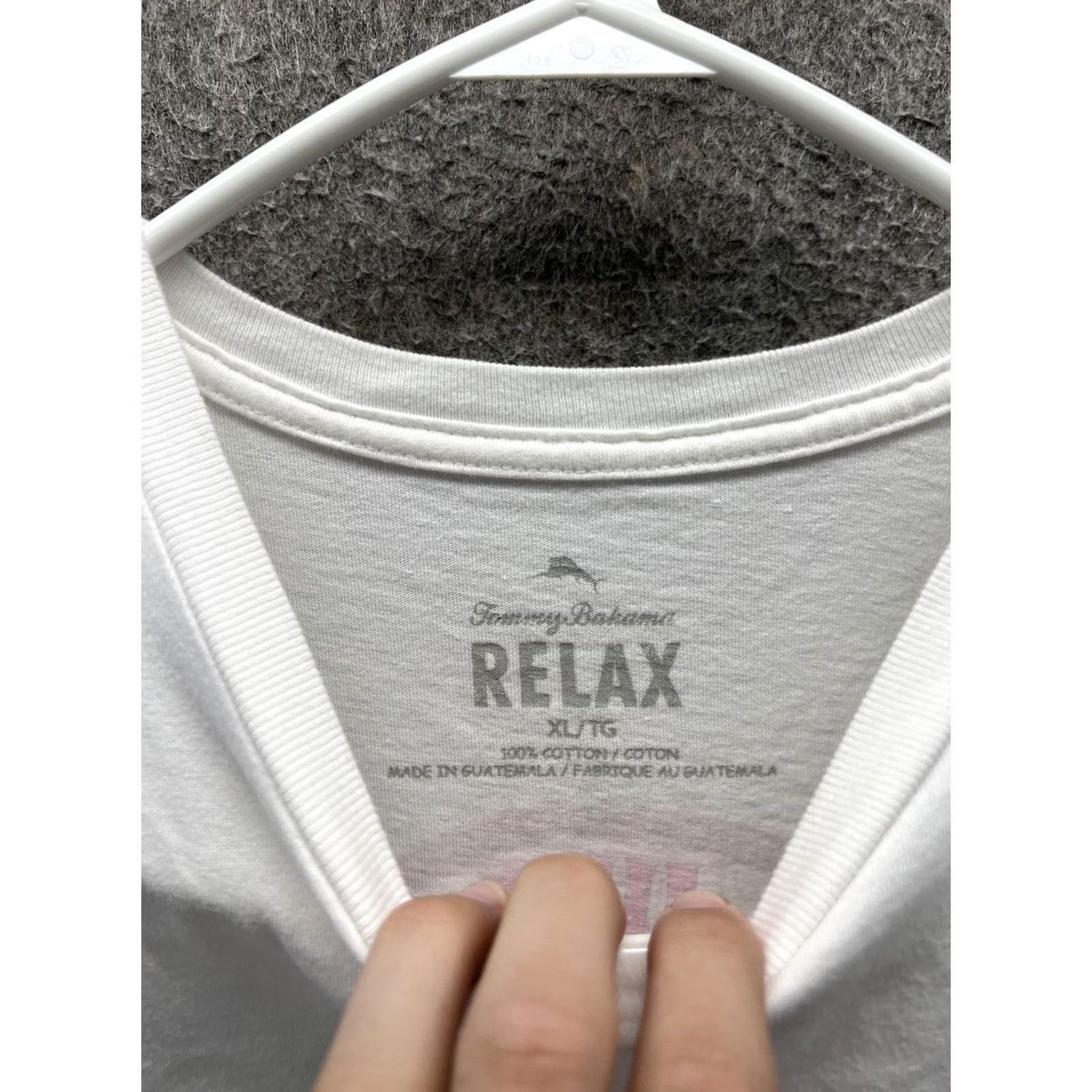 Tommy Bahama Tommy Bahama Shirt Mens XL White Relax Logo Tee Summer Tap Room Vintage EUC Size US XL / EU 56 / 4 - 4 Thumbnail